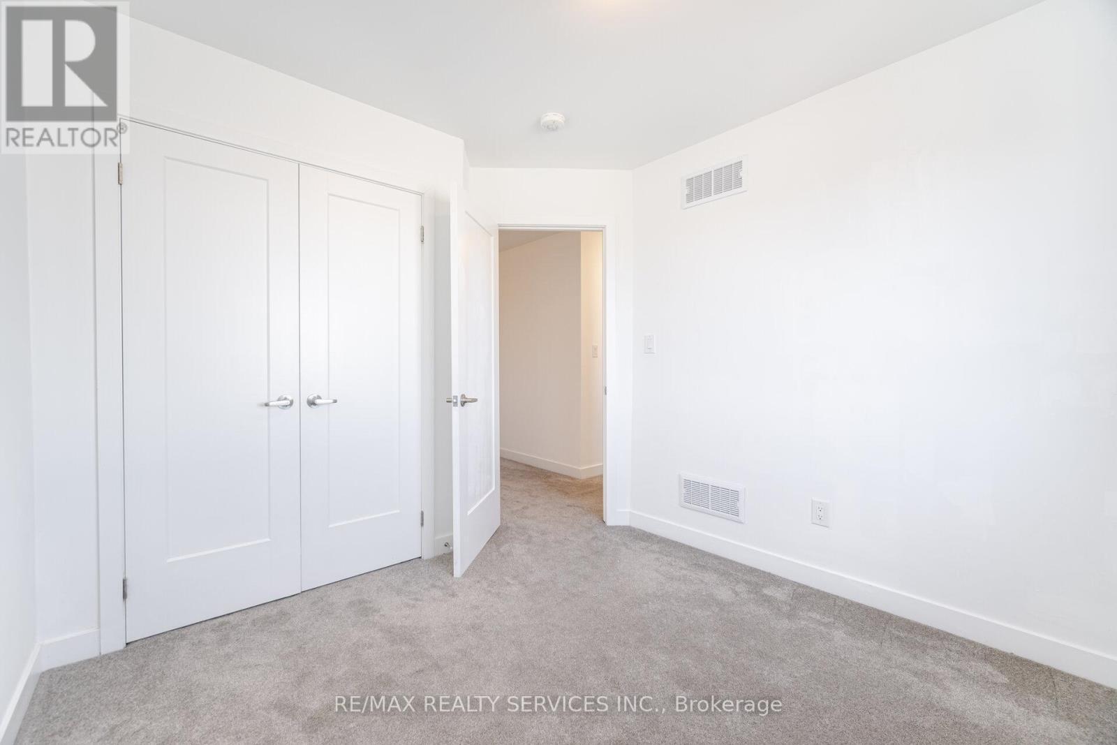 












222 - 4263 FOURTH AVENUE

,
Niagara Falls (Downtown),




Ontario
L2E0C2

