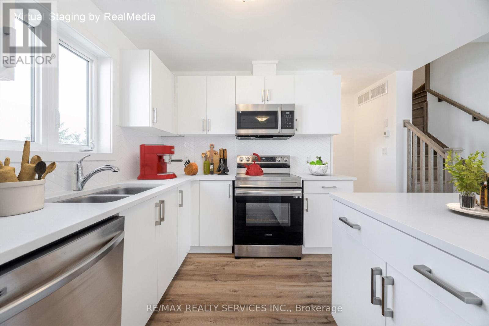 












222 - 4263 FOURTH AVENUE

,
Niagara Falls (Downtown),




Ontario
L2E0C2

