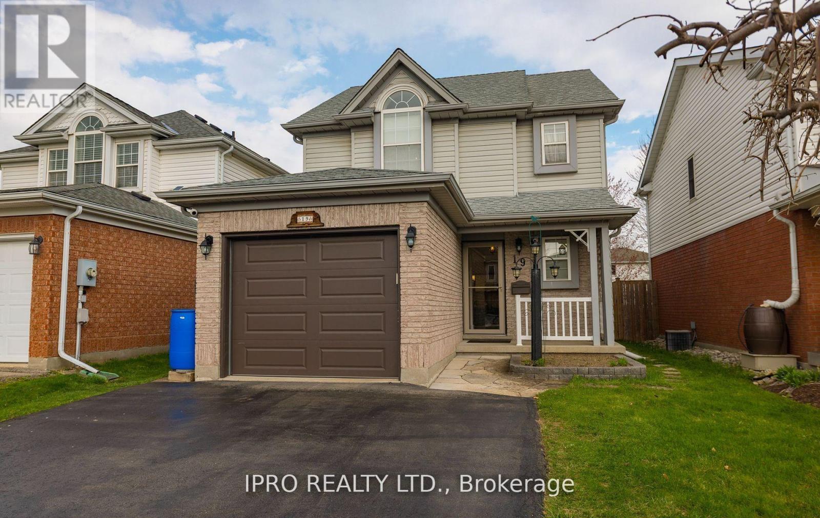 












19 THOMPSON DRIVE

,
Guelph (Grange Road),




Ontario
N1E7A5

