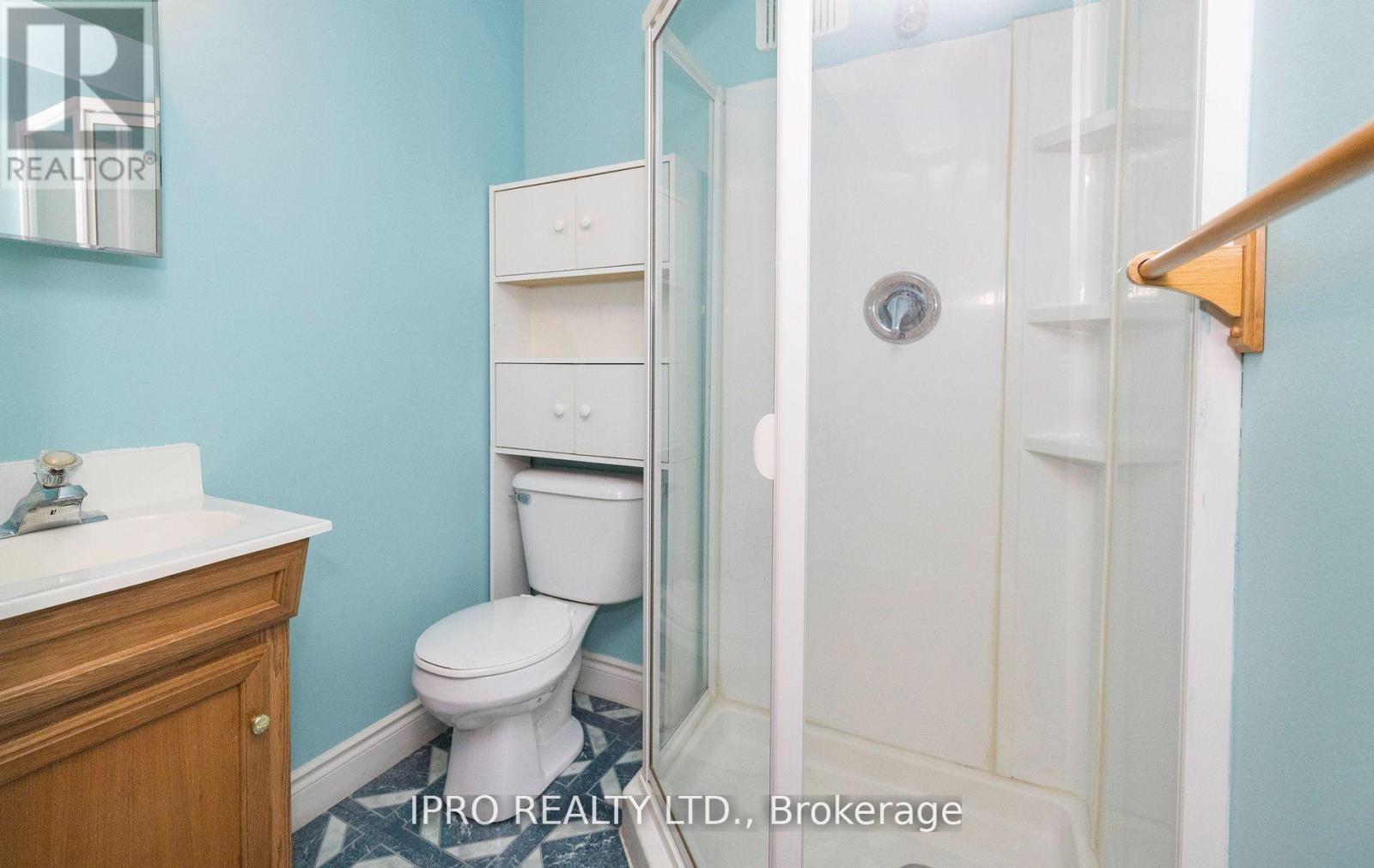 












19 THOMPSON DRIVE

,
Guelph (Grange Road),




Ontario
N1E7A5

