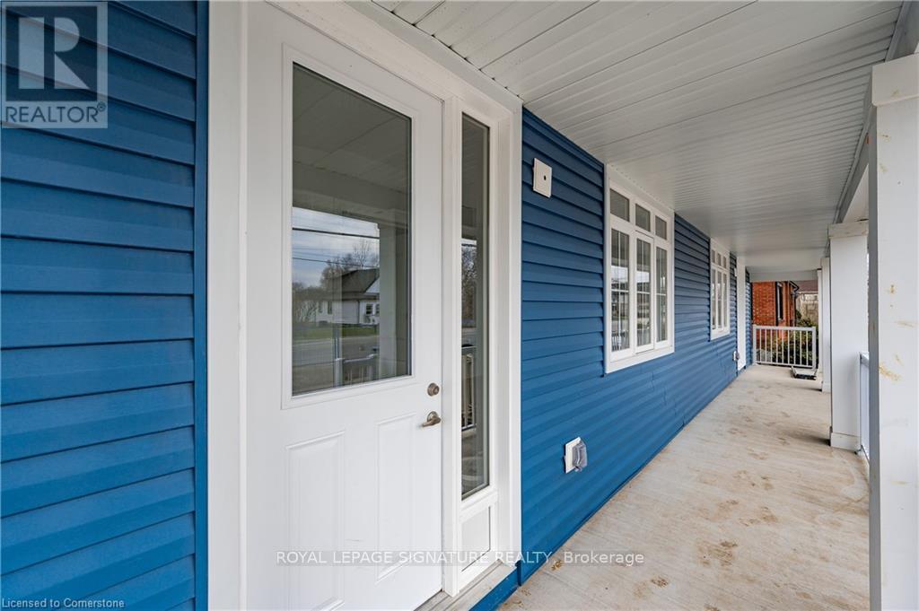 












777 BEACH BOULEVARD

,
Hamilton (Hamilton Beach),




Ontario
L8H6Y5

