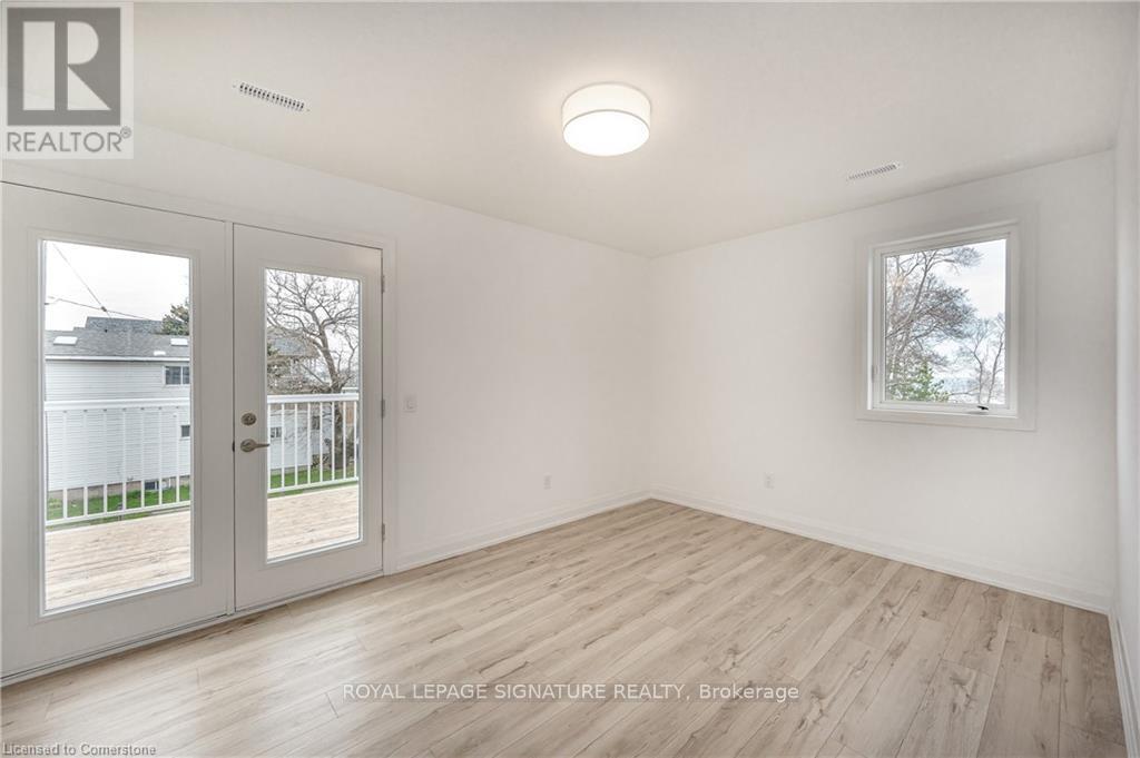 












777 BEACH BOULEVARD

,
Hamilton (Hamilton Beach),




Ontario
L8H6Y5

