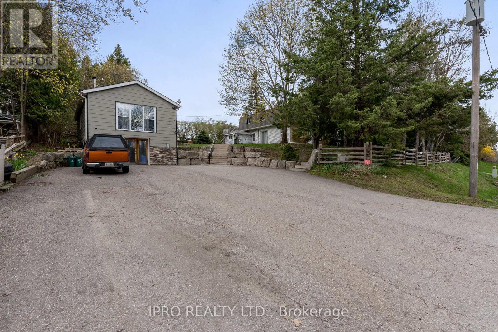 












45 WELLINGTON 124 ROAD

,
Erin,




Ontario
N0B1T0

