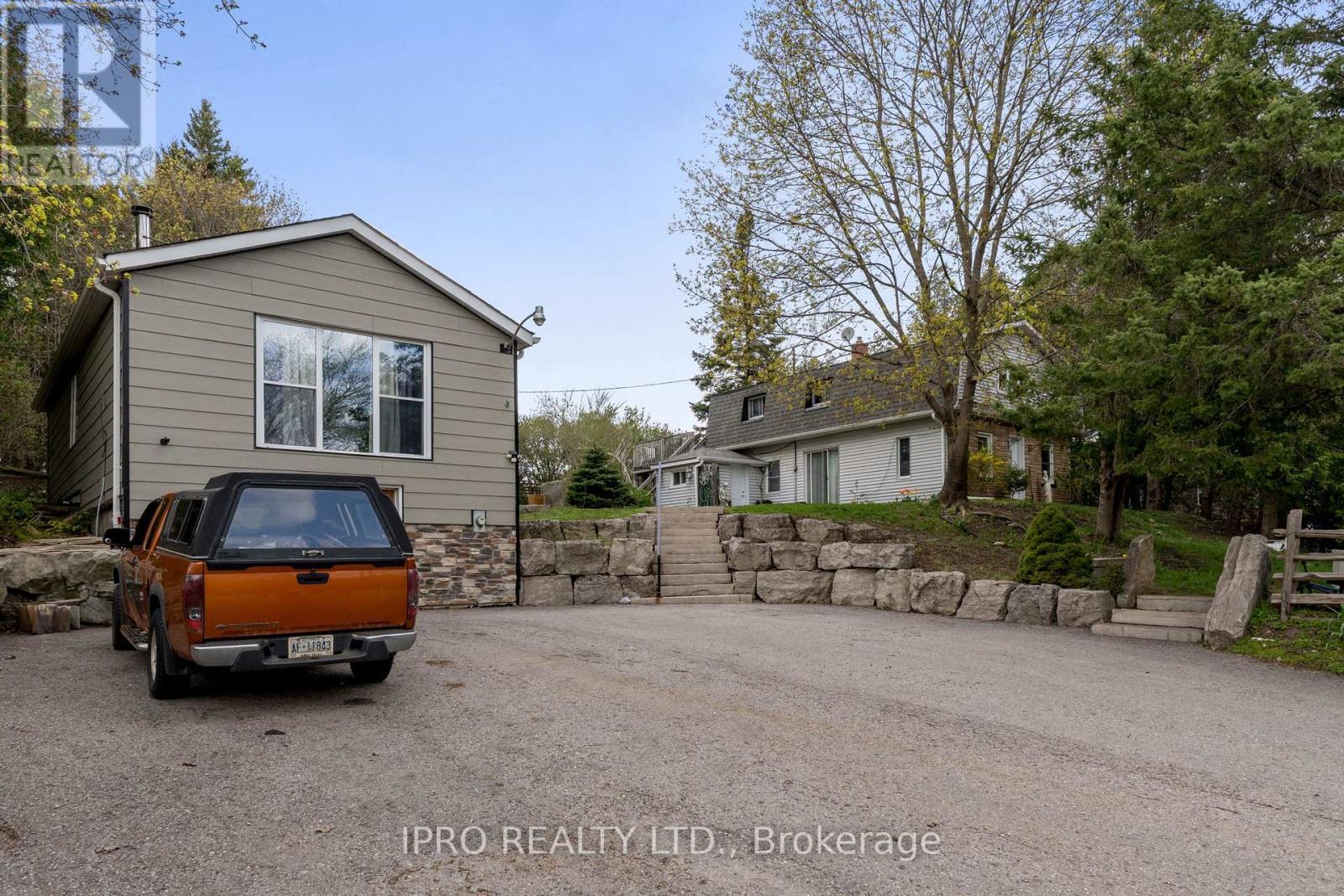 












45 WELLINGTON 124 ROAD

,
Erin,




Ontario
N0B1T0

