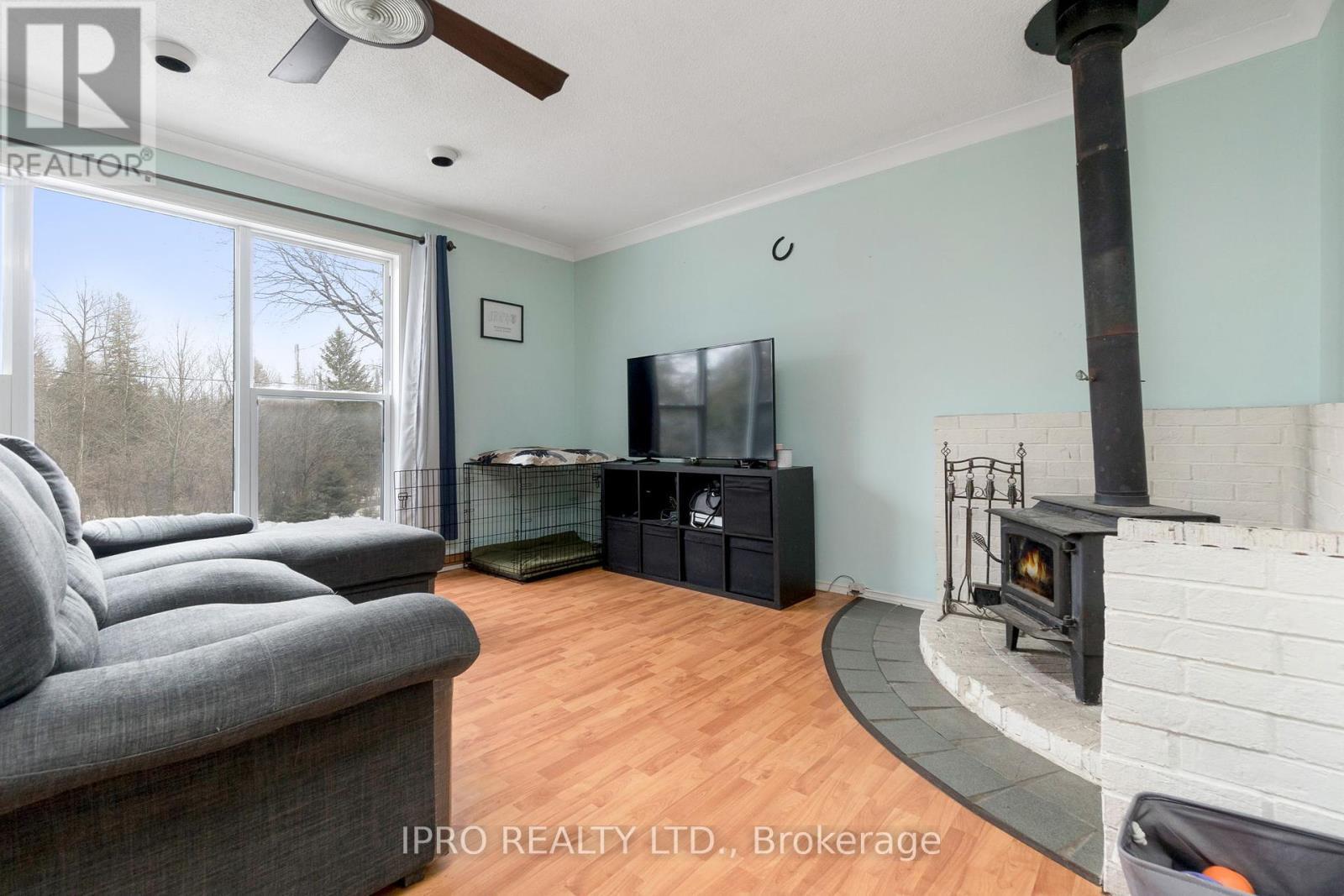 












45 WELLINGTON 124 ROAD

,
Erin,




Ontario
N0B1T0

