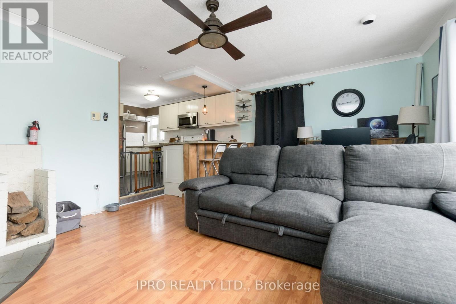 












45 WELLINGTON 124 ROAD

,
Erin,




Ontario
N0B1T0

