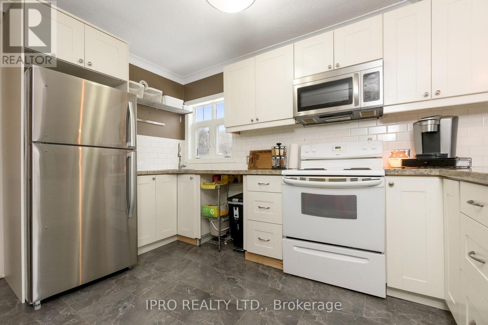 












45 WELLINGTON 124 ROAD

,
Erin,




Ontario
N0B1T0

