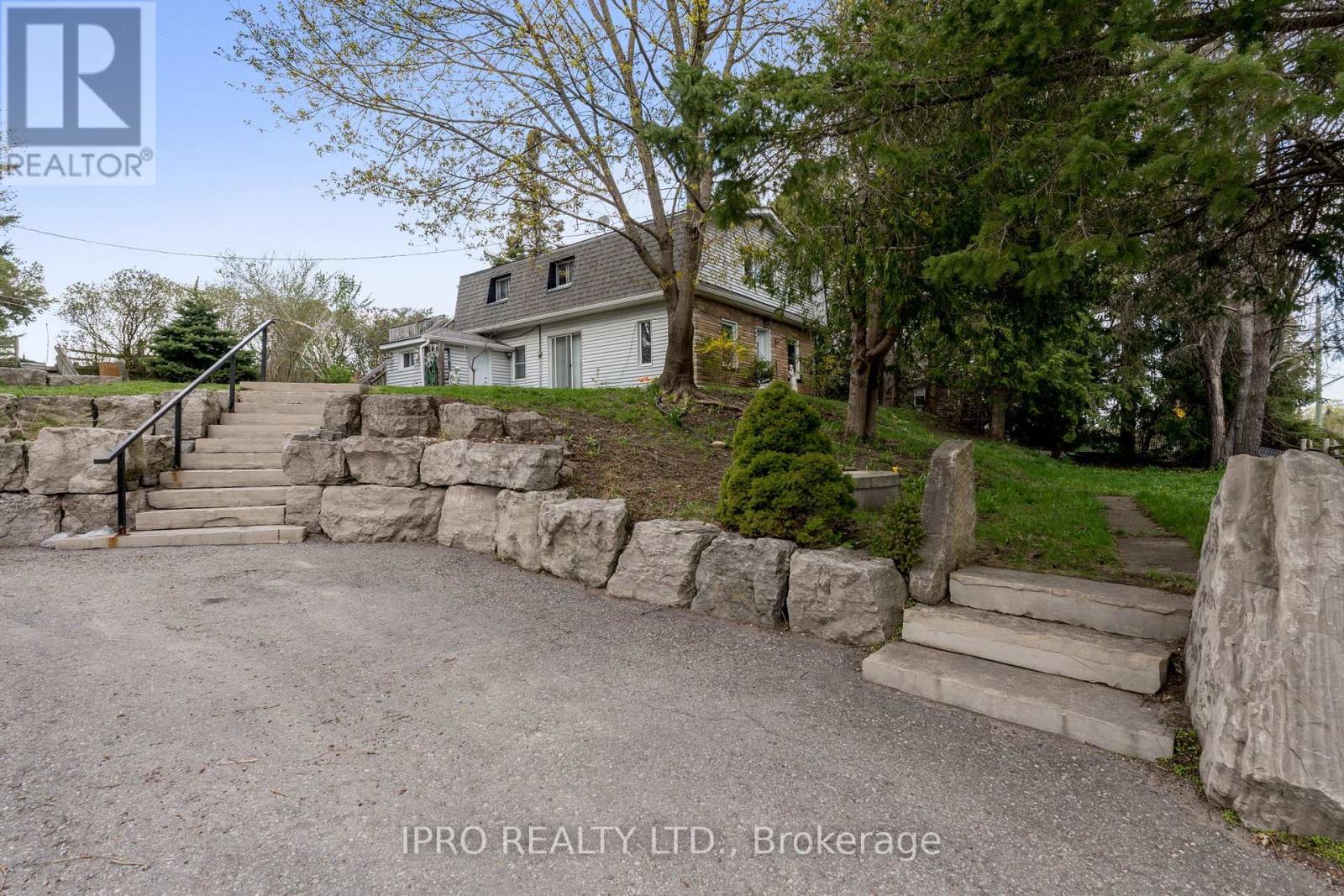 












45 WELLINGTON 124 ROAD

,
Erin,




Ontario
N0B1T0

