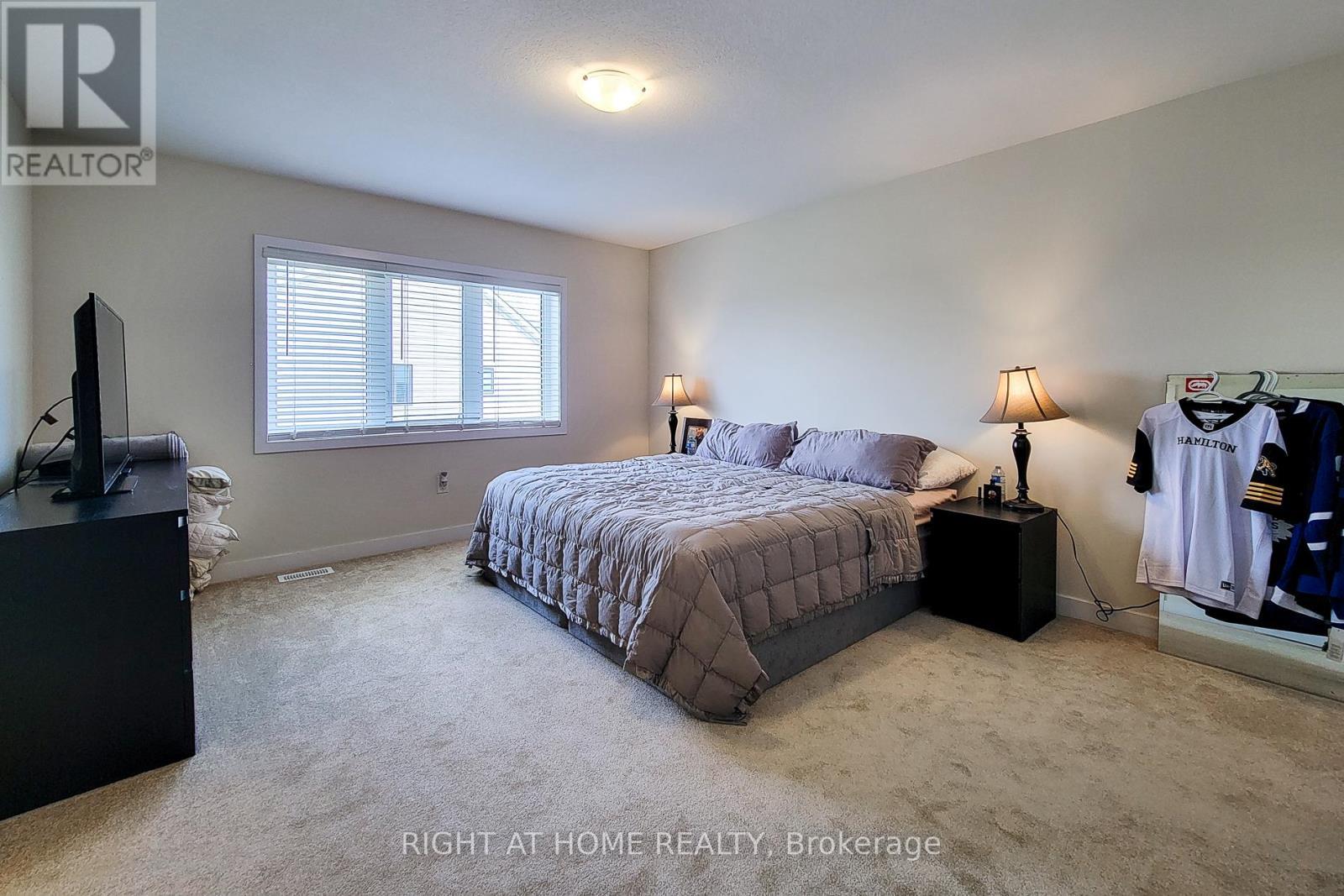 












8 OWL LANE

,
Haldimand,




Ontario
N3W0G4


