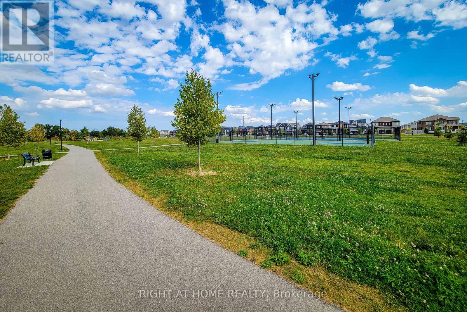 












8 OWL LANE

,
Haldimand,




Ontario
N3W0G4


