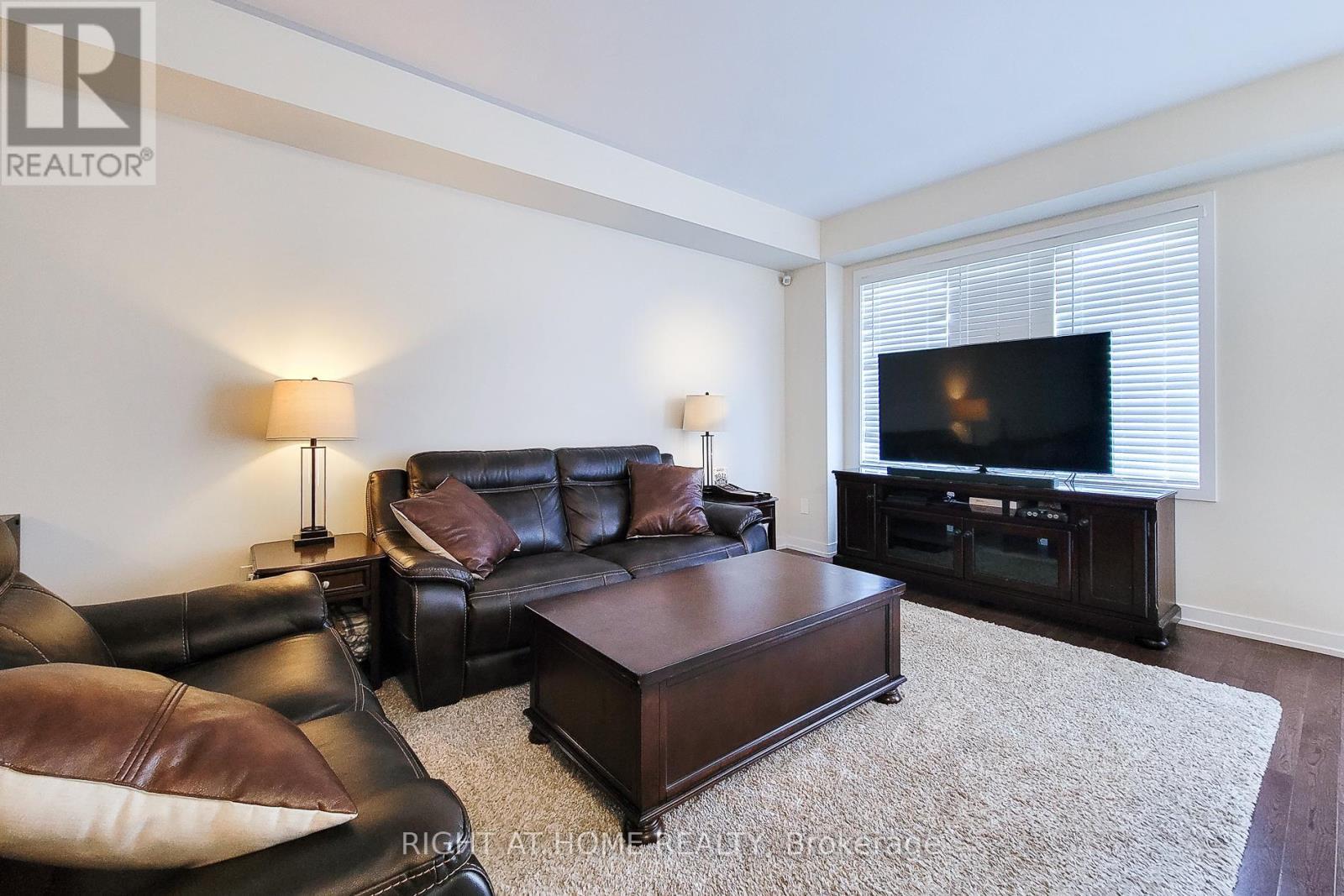 












8 OWL LANE

,
Haldimand,




Ontario
N3W0G4

