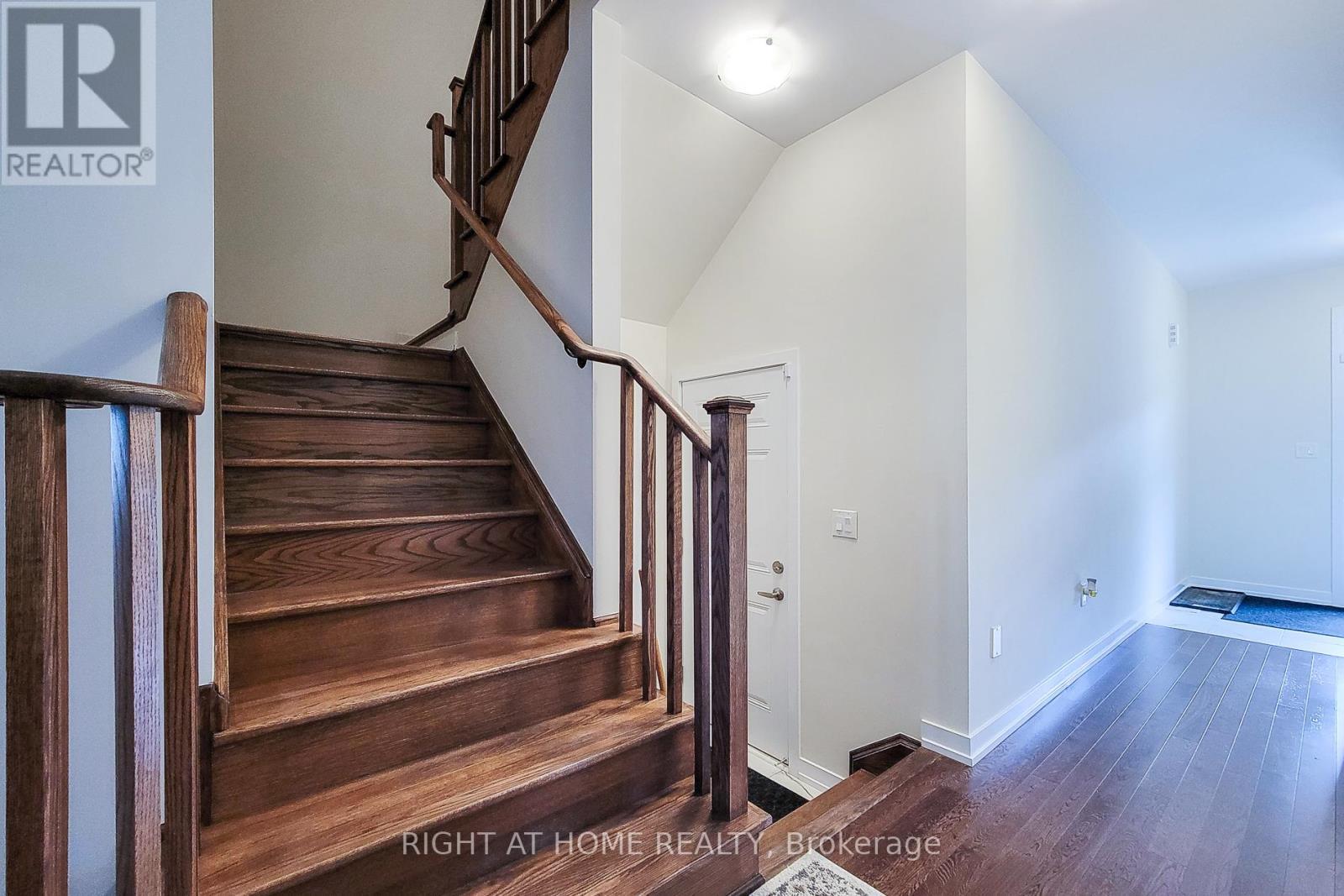 












8 OWL LANE

,
Haldimand,




Ontario
N3W0G4


