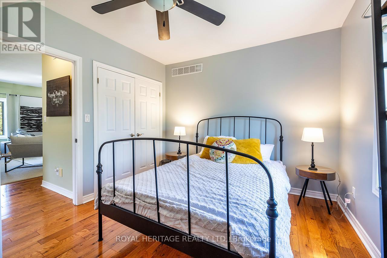 












17 FRANCIS STREET

,
Kawartha Lakes (Lindsay),




Ontario
K9V3R7


