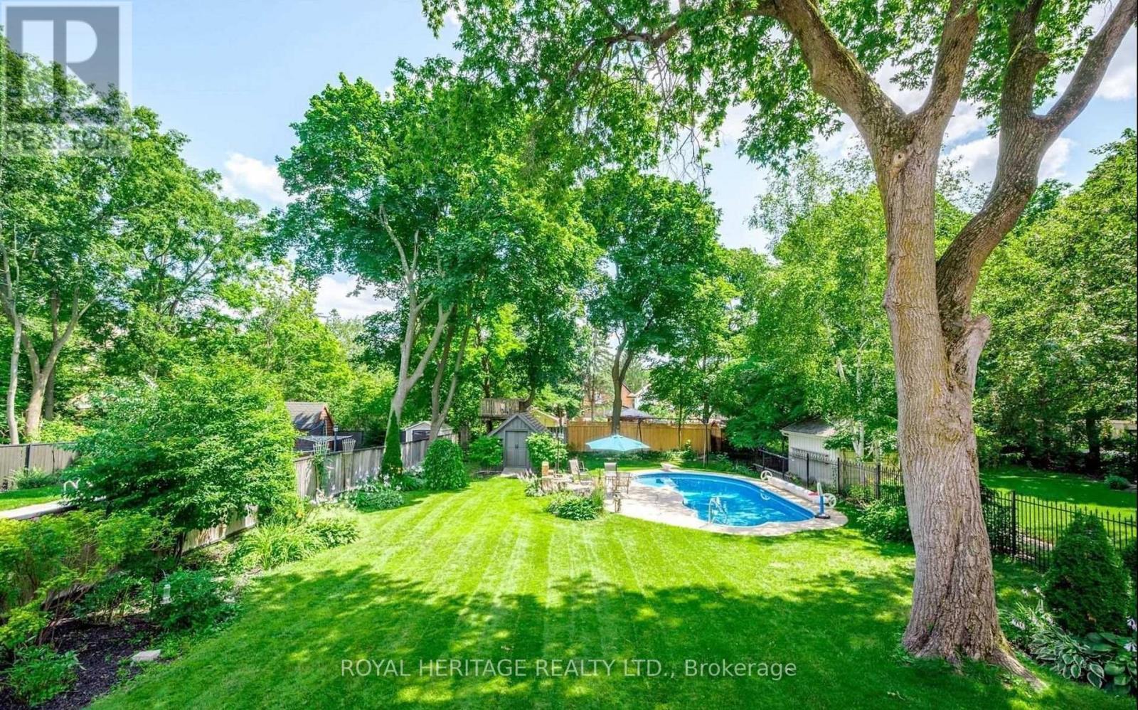 












17 FRANCIS STREET

,
Kawartha Lakes (Lindsay),




Ontario
K9V3R7

