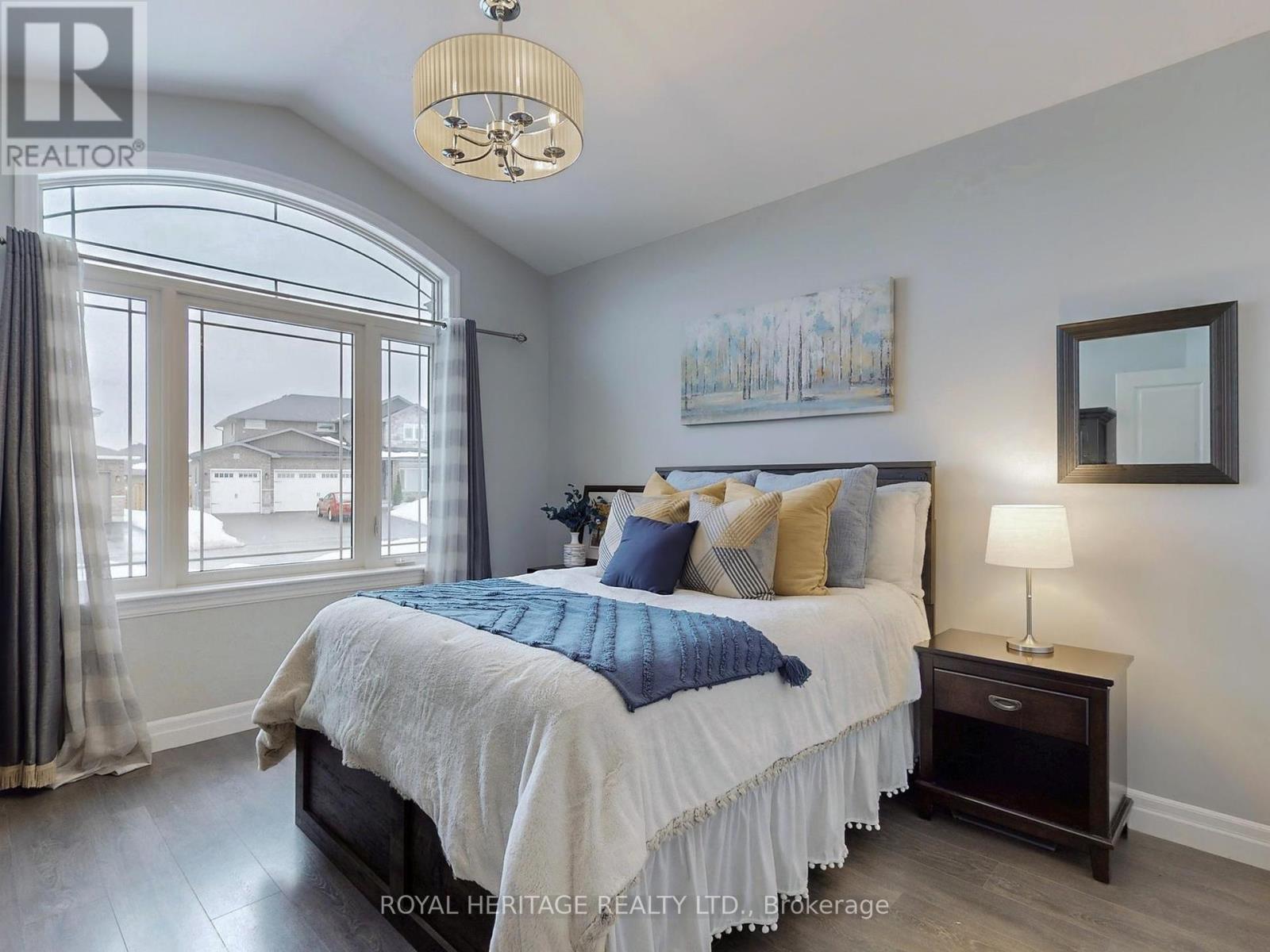












22 BEL AIR CRESCENT

,
Quinte West (Murray Ward),




Ontario
K8V0H4

