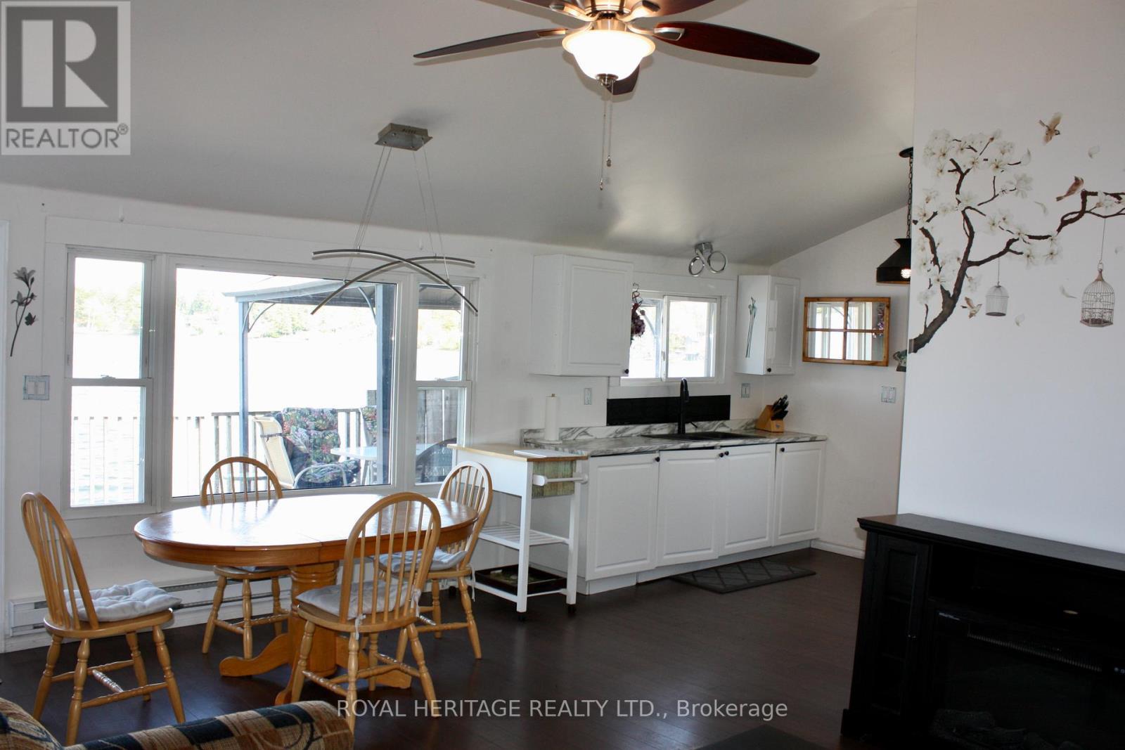 












837 FIFE'S BAY MARINA LANE

,
Selwyn,




Ontario
K9J6X3

