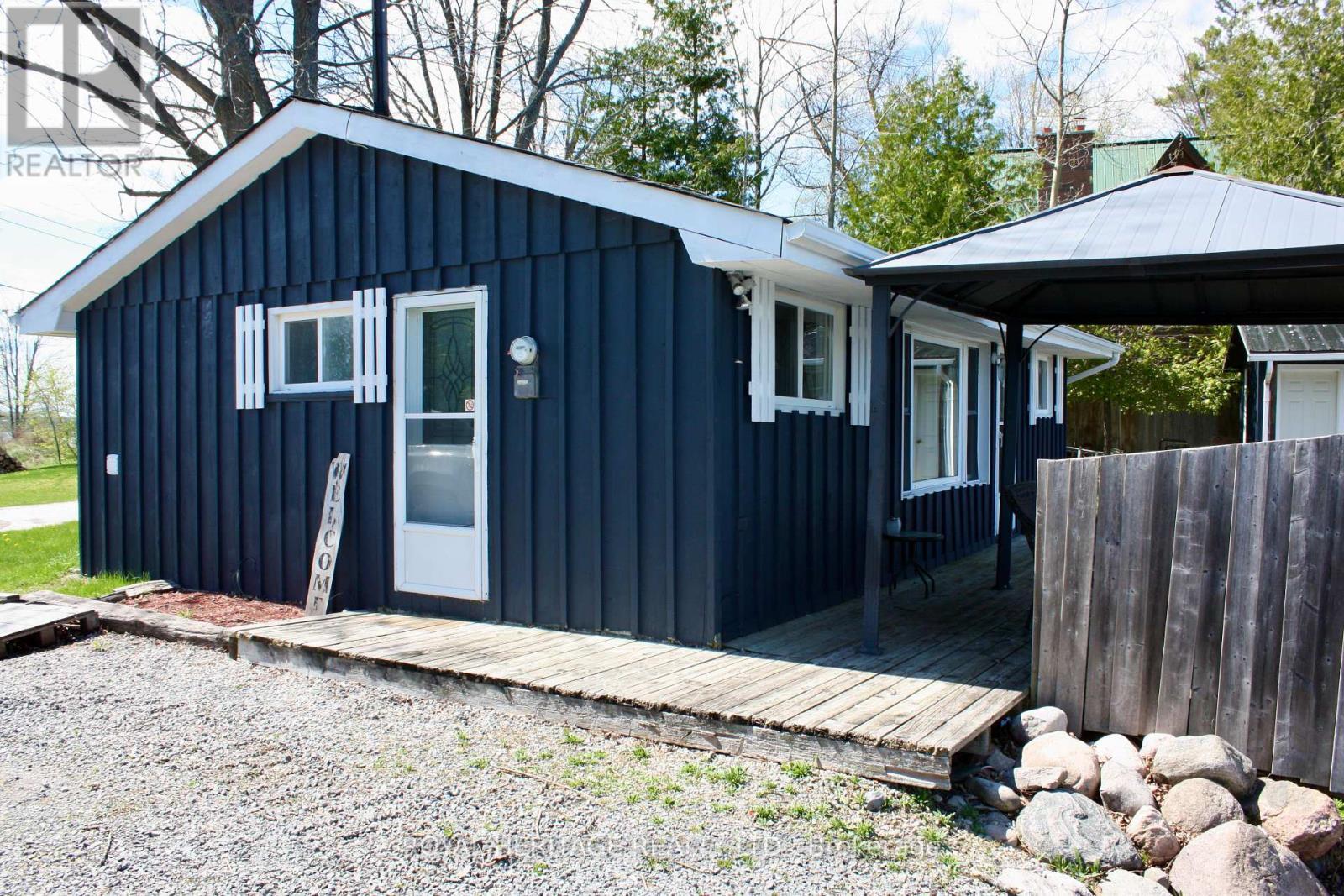












837 FIFE'S BAY MARINA LANE

,
Selwyn,




Ontario
K9J6X3

