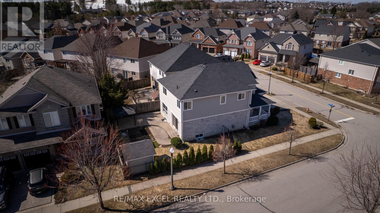 












54 GRASSWOOD STREET

,
Kitchener,




Ontario
N2A4L3

