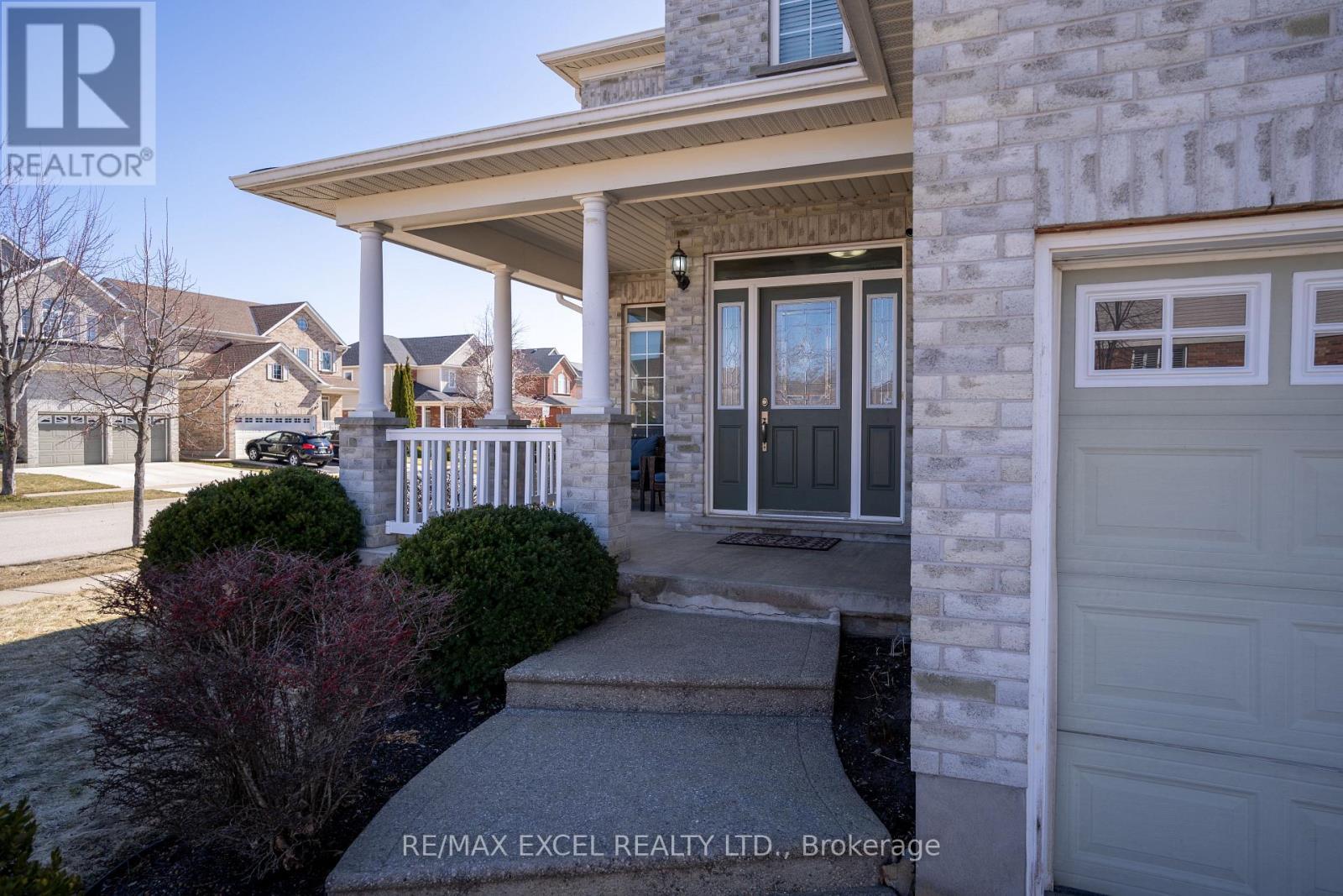 












54 GRASSWOOD STREET

,
Kitchener,




Ontario
N2A4L3

