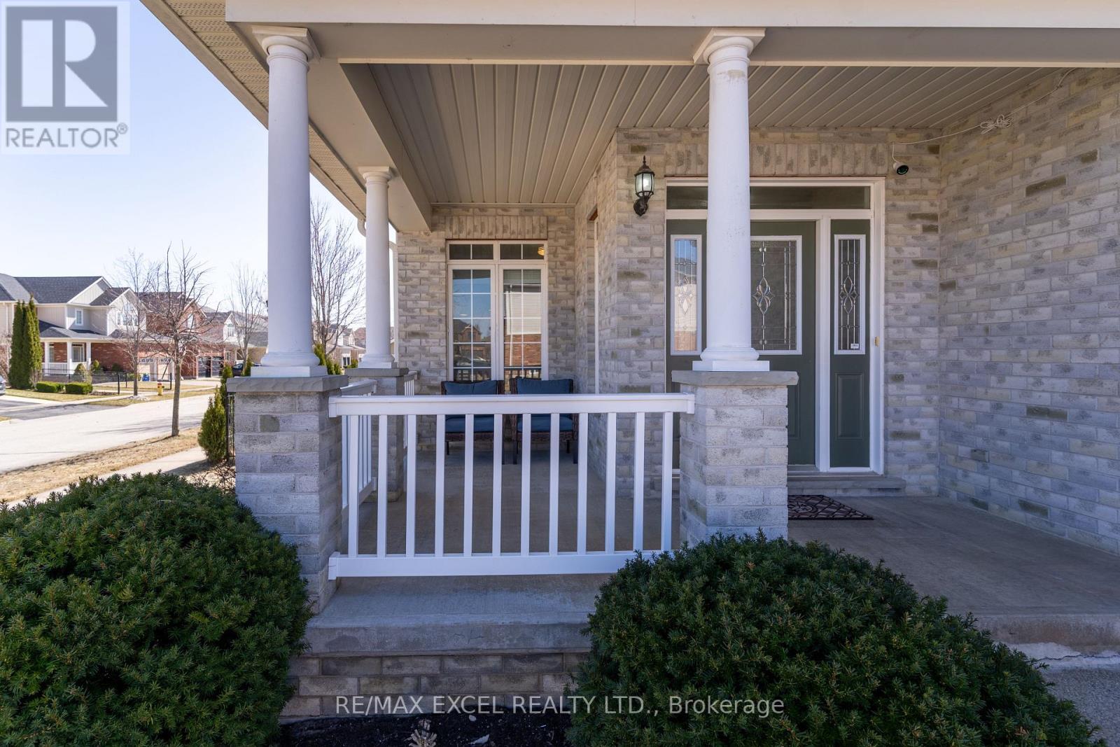 












54 GRASSWOOD STREET

,
Kitchener,




Ontario
N2A4L3

