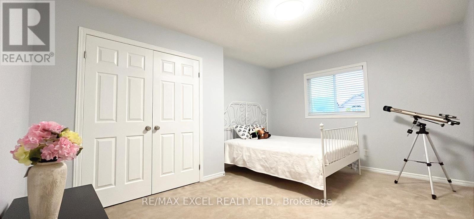 












54 GRASSWOOD STREET

,
Kitchener,




Ontario
N2A4L3

