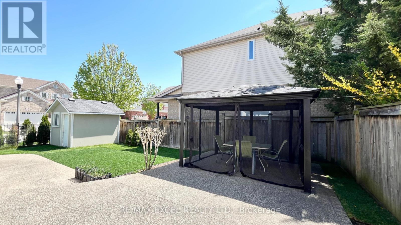 












54 GRASSWOOD STREET

,
Kitchener,




Ontario
N2A4L3

