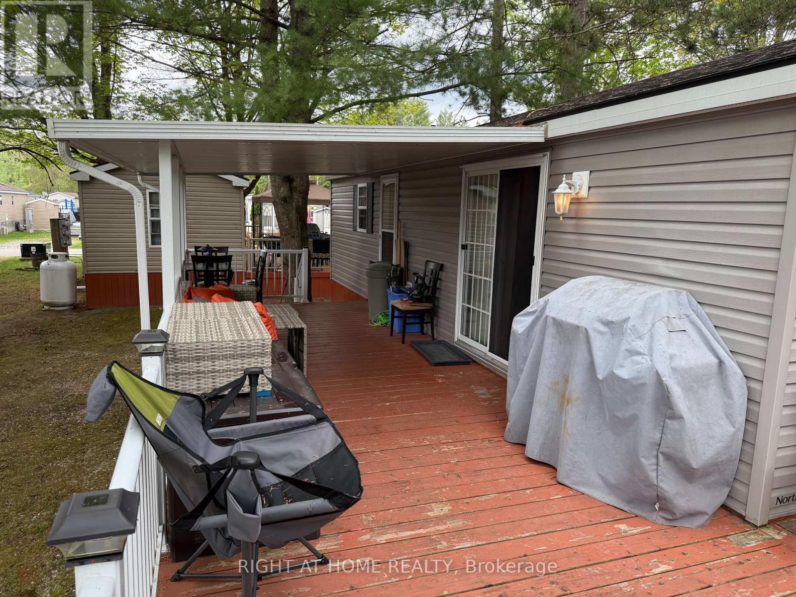 












63 - 1082 SHAMROCK MARINA ROAD

,
Gravenhurst (Morrison),




Ontario
P0E1N0

