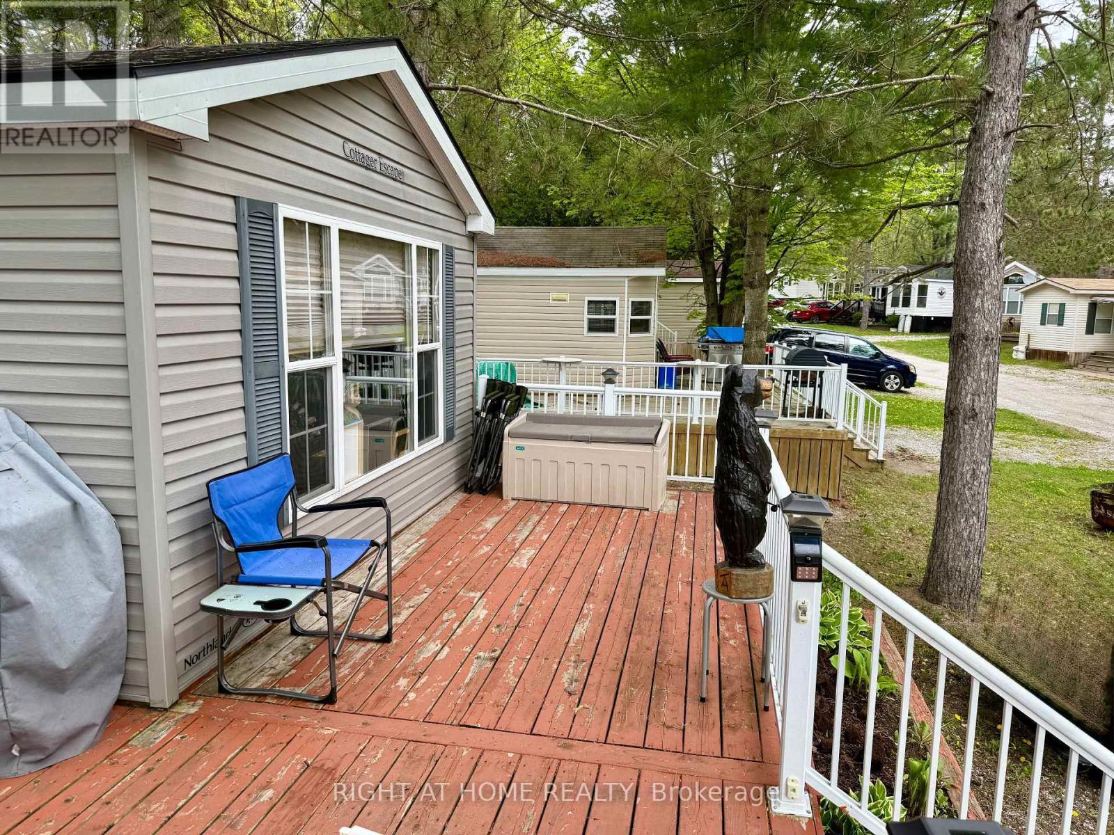 












63 - 1082 SHAMROCK MARINA ROAD

,
Gravenhurst (Morrison),




Ontario
P0E1N0

