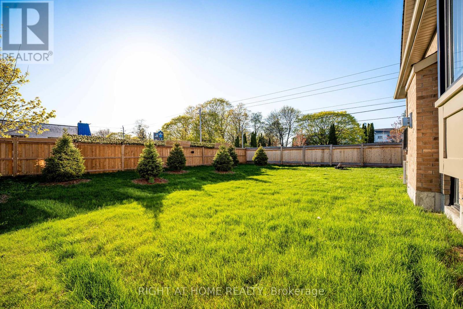 












431A ORCHARD AVENUE

,
Cobourg,




Ontario
K9A3T7

