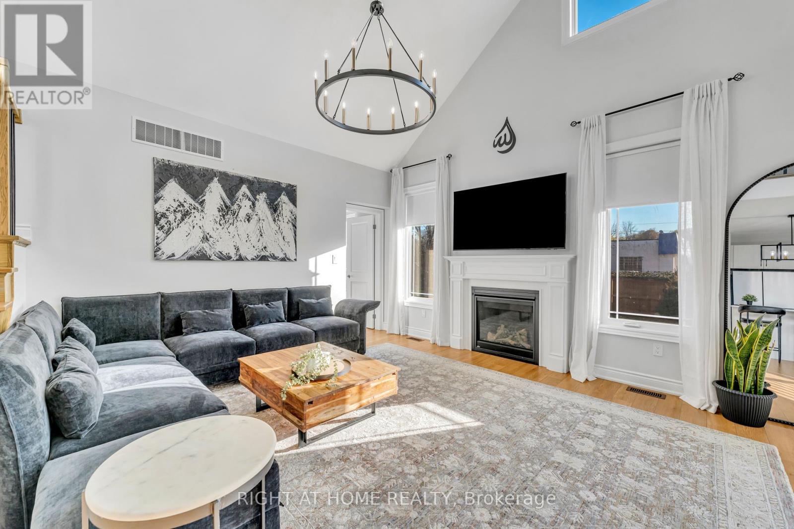 












431A ORCHARD AVENUE

,
Cobourg,




Ontario
K9A3T7

