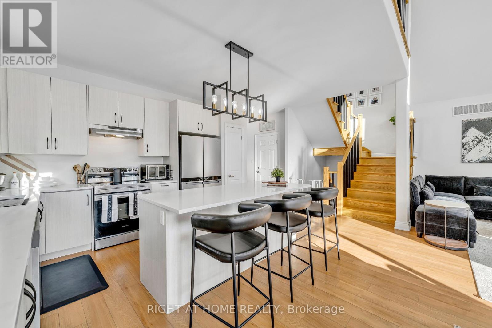 












431A ORCHARD AVENUE

,
Cobourg,




Ontario
K9A3T7


