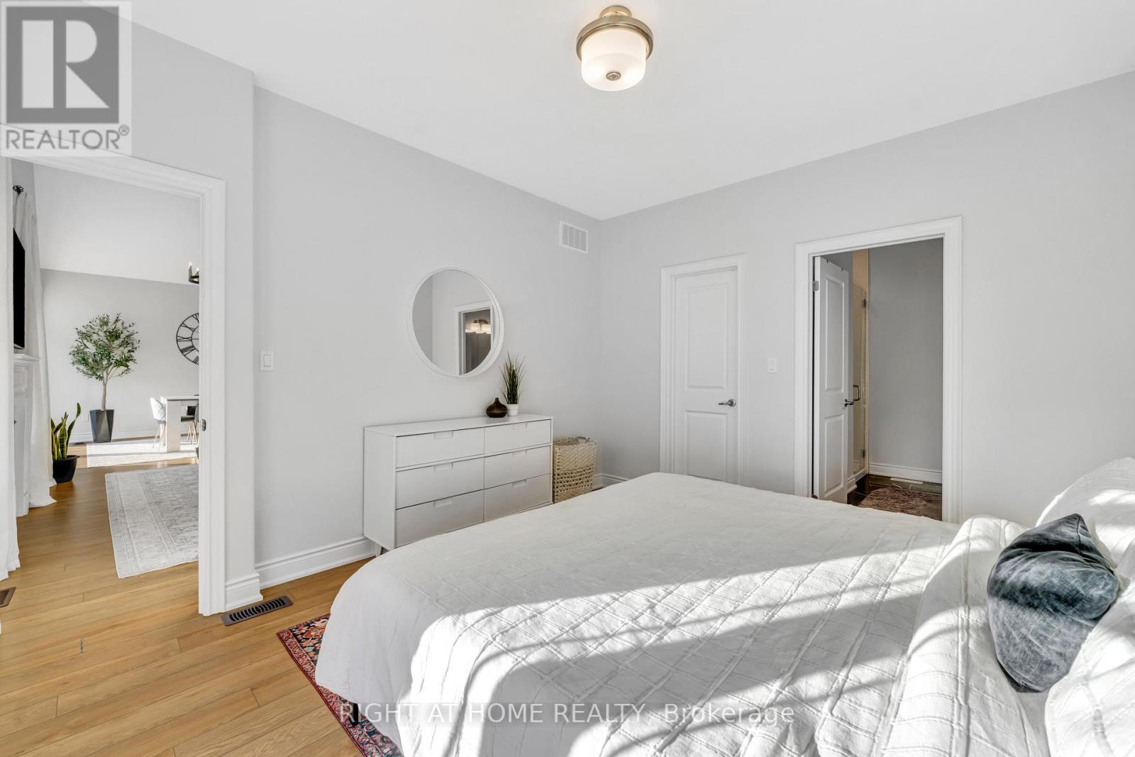 












431A ORCHARD AVENUE

,
Cobourg,




Ontario
K9A3T7

