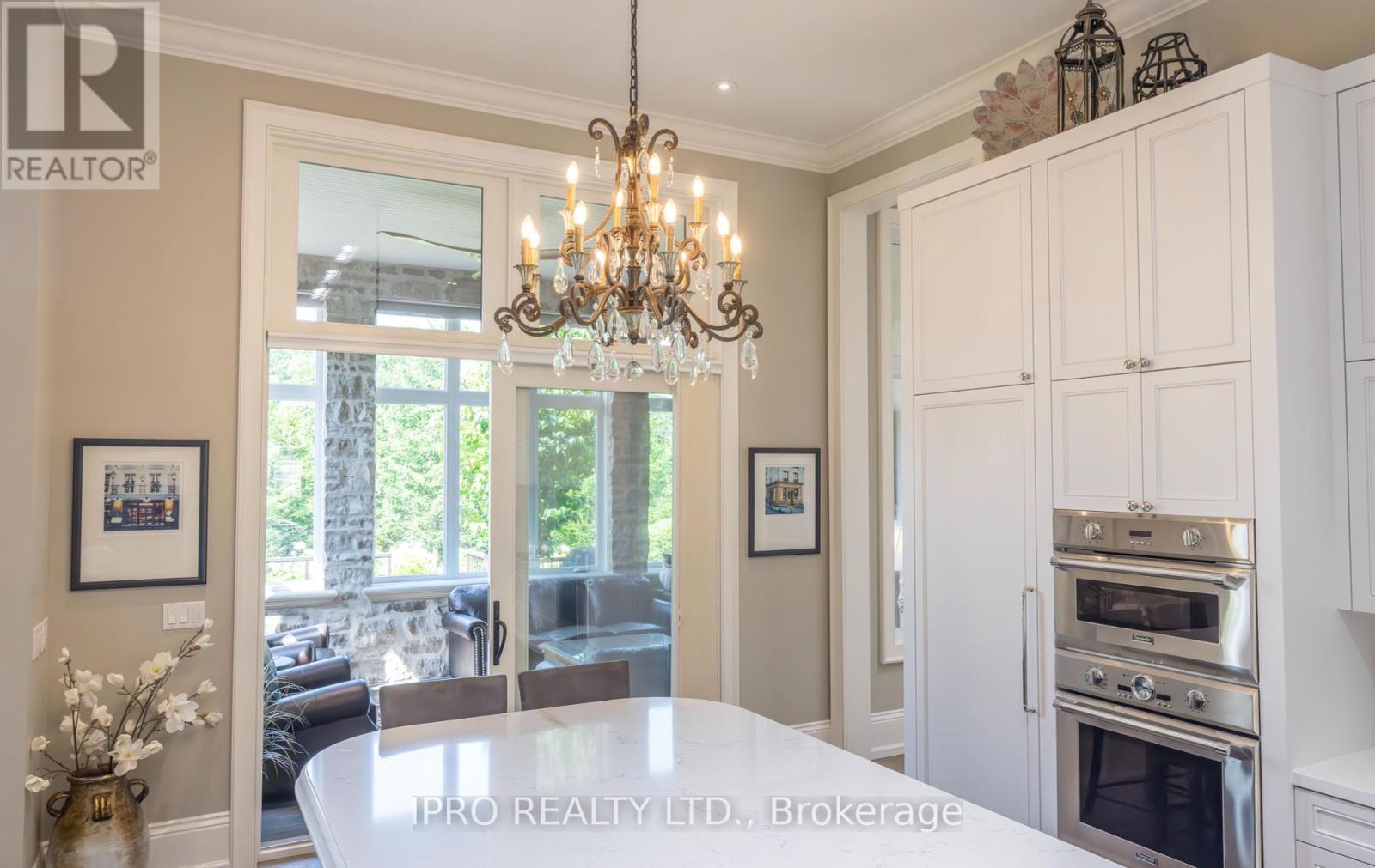 












45 - 11 LAMBETH LANE

,
Puslinch (Crieff/Aikensville/Killean),




Ontario
N0B2J0

