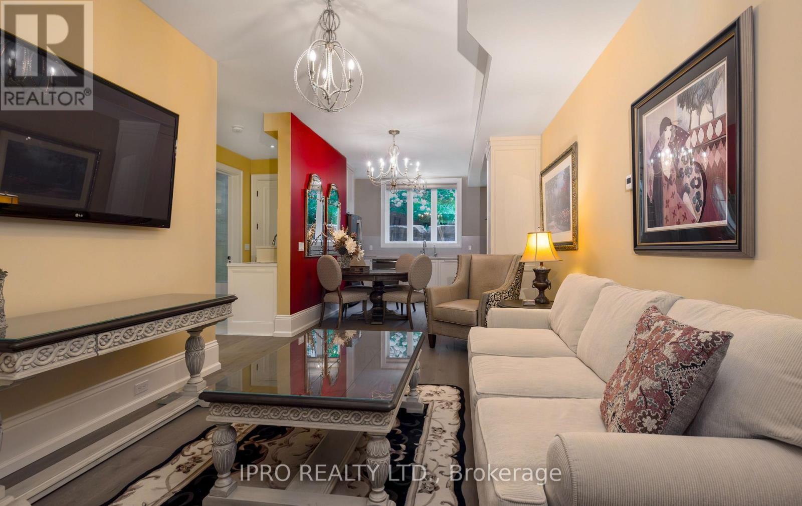 












45 - 11 LAMBETH LANE

,
Puslinch (Crieff/Aikensville/Killean),




Ontario
N0B2J0

