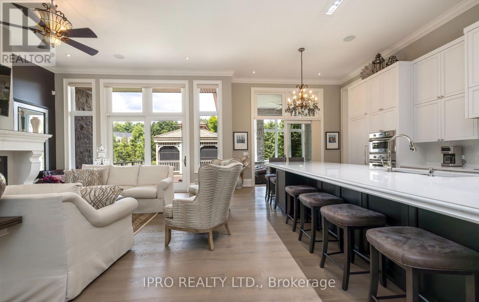 












45 - 11 LAMBETH LANE

,
Puslinch (Crieff/Aikensville/Killean),




Ontario
N0B2J0

