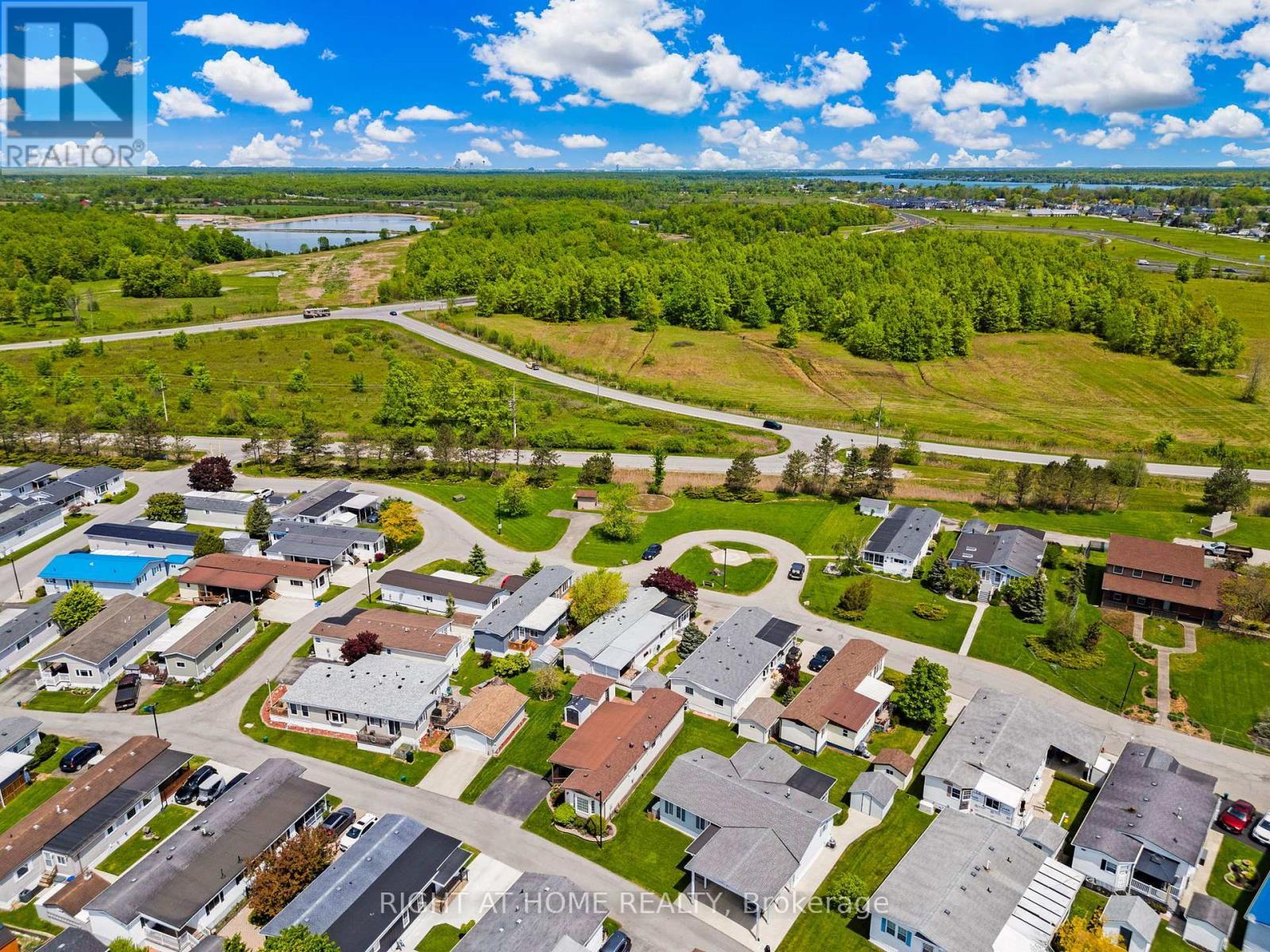 












8 - 3033 TOWNLINE ROAD

,
Fort Erie (Black Creek),




Ontario
L0S1S1


