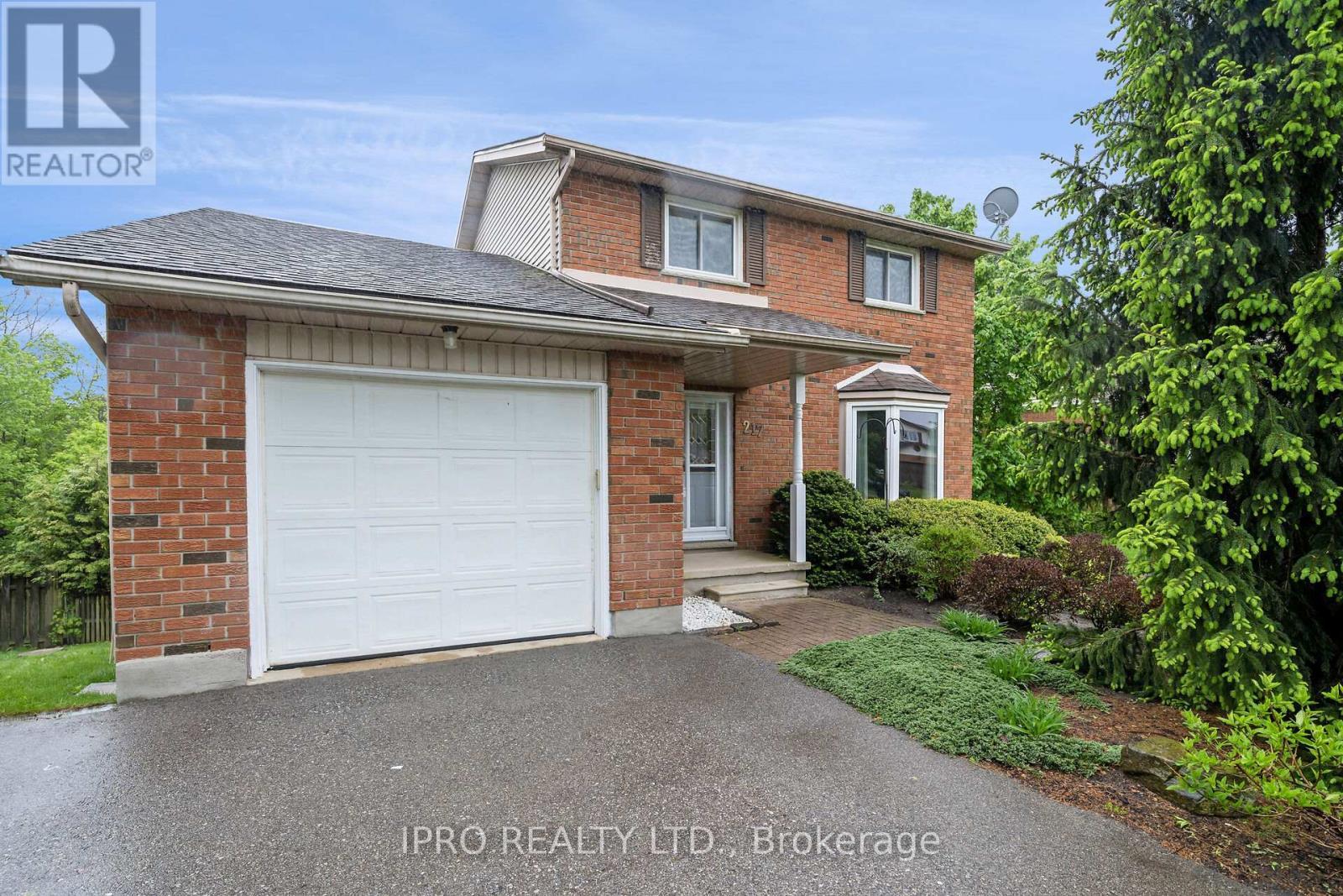 












217 CHRISTIE STREET

,
Guelph/Eramosa (Rockwood),




Ontario
N0B2K0

