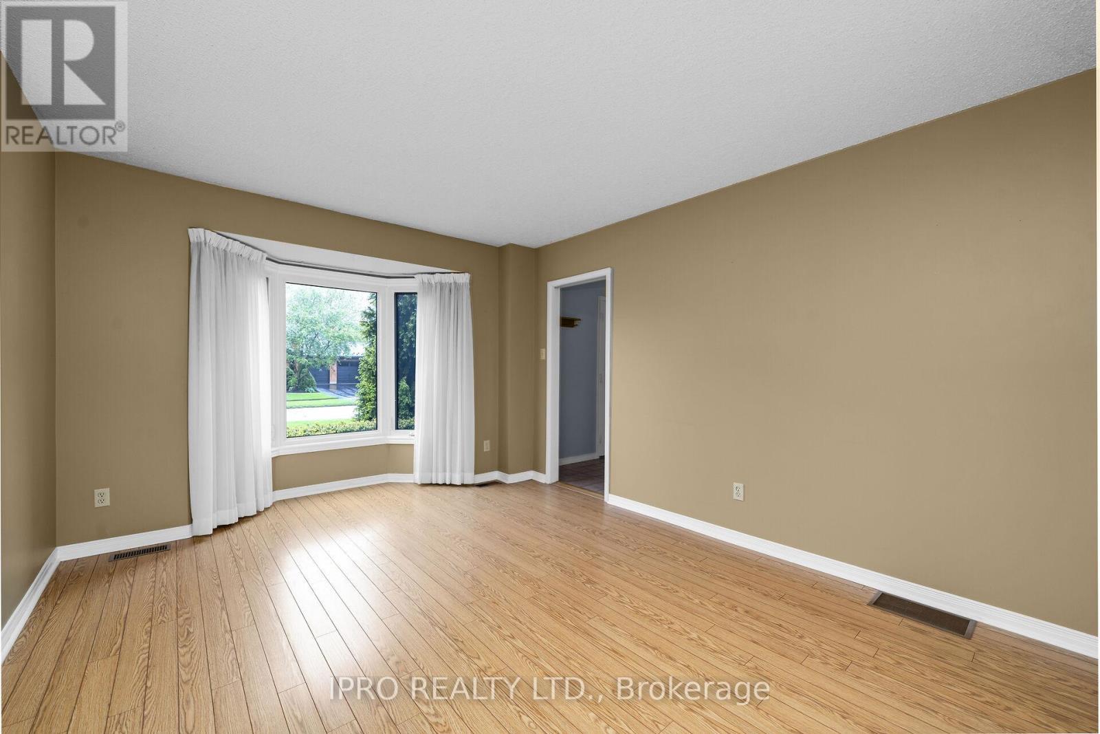 












217 CHRISTIE STREET

,
Guelph/Eramosa (Rockwood),




Ontario
N0B2K0

