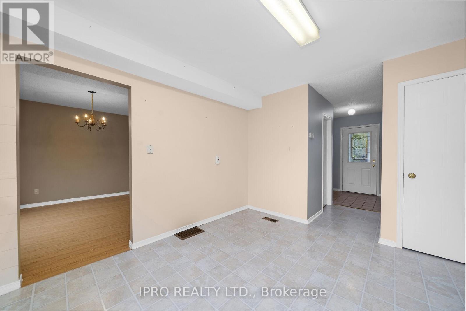 












217 CHRISTIE STREET

,
Guelph/Eramosa (Rockwood),




Ontario
N0B2K0

