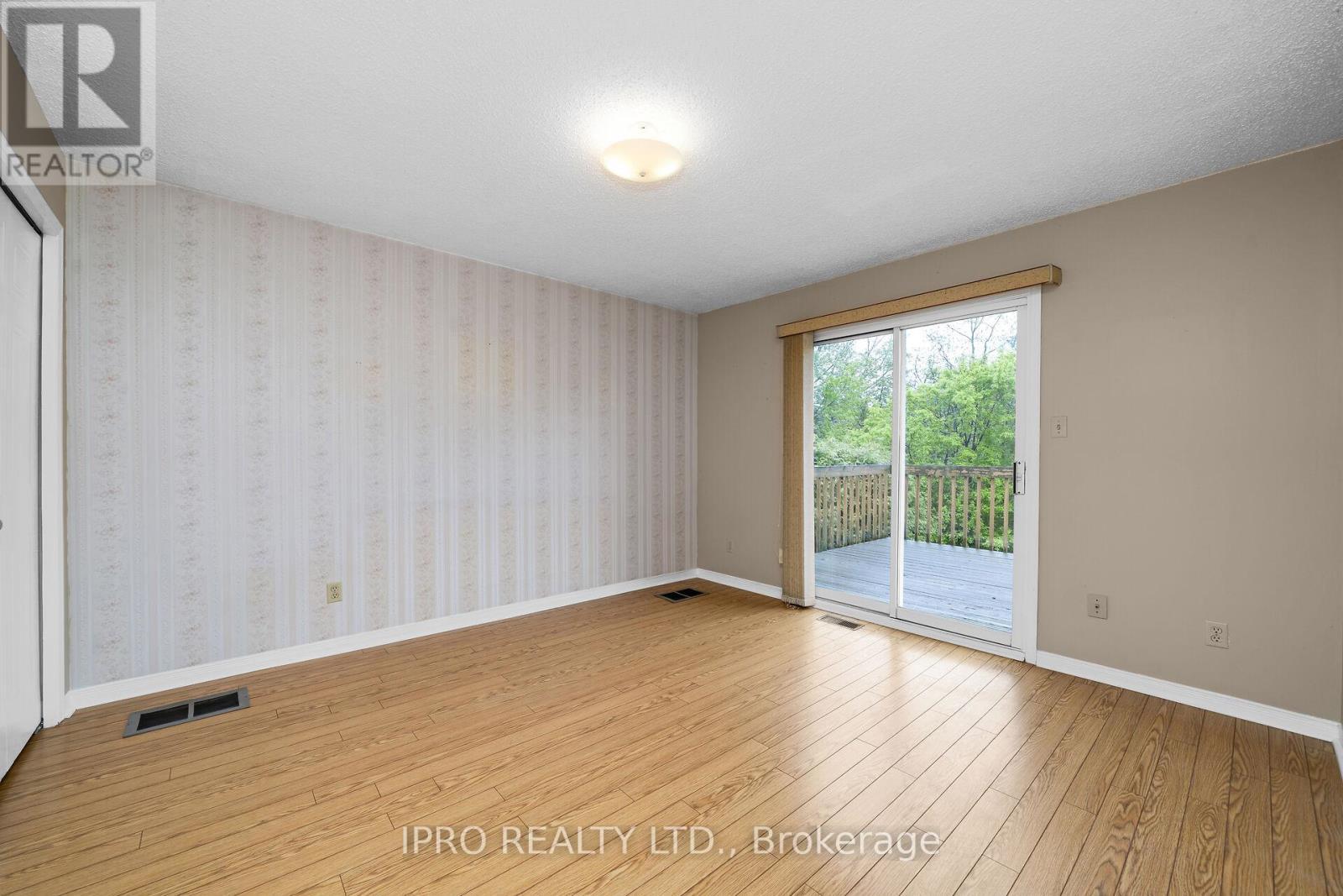 












217 CHRISTIE STREET

,
Guelph/Eramosa (Rockwood),




Ontario
N0B2K0

