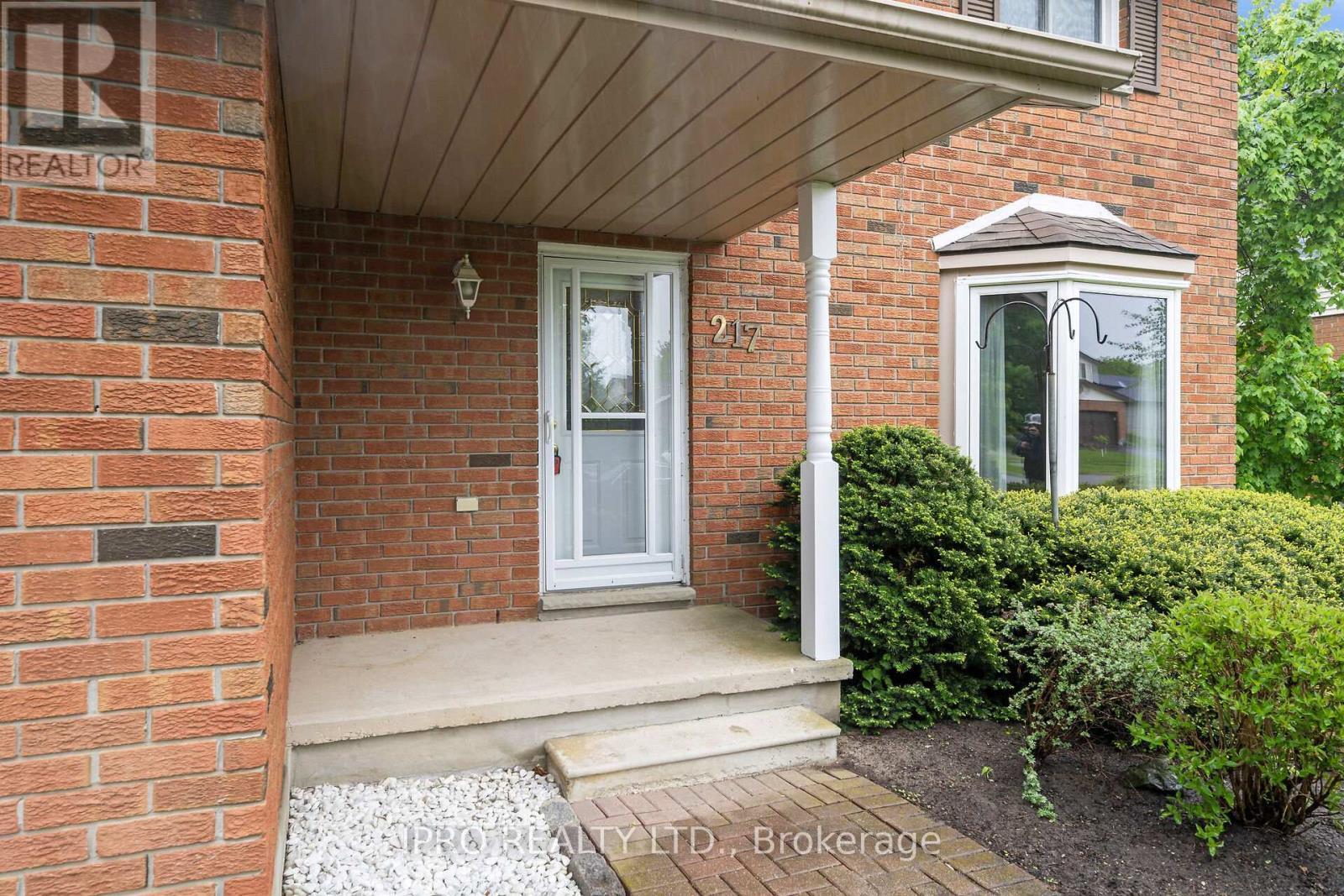 












217 CHRISTIE STREET

,
Guelph/Eramosa (Rockwood),




Ontario
N0B2K0

