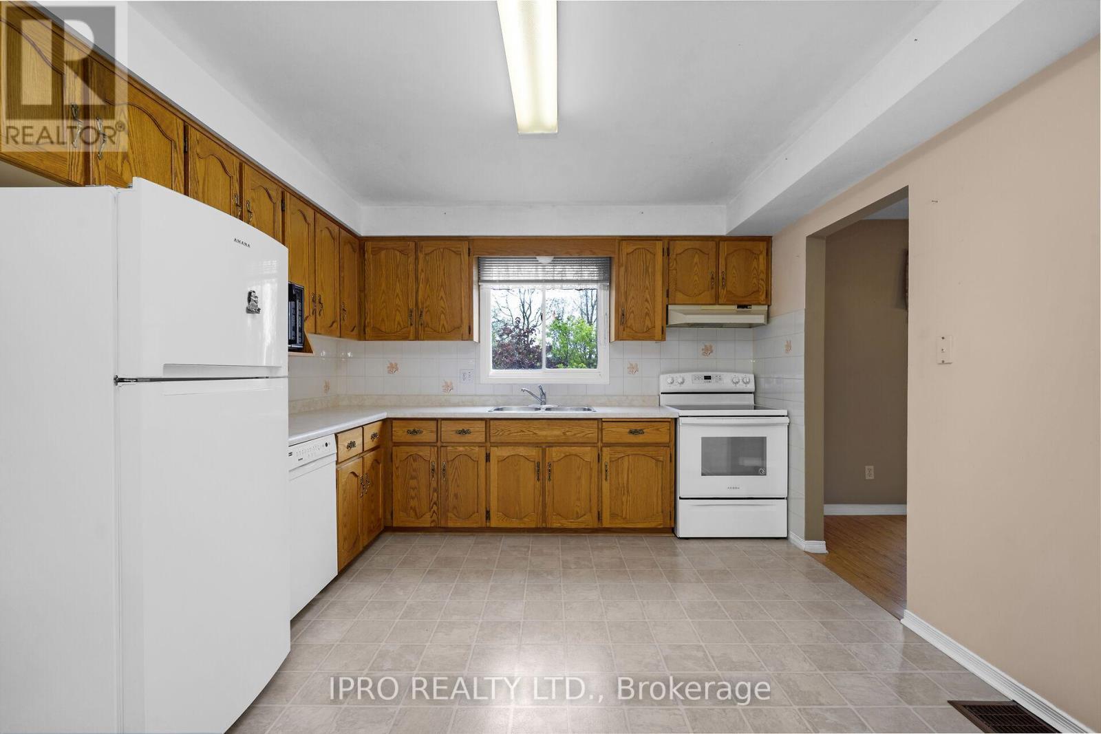 












217 CHRISTIE STREET

,
Guelph/Eramosa (Rockwood),




Ontario
N0B2K0

