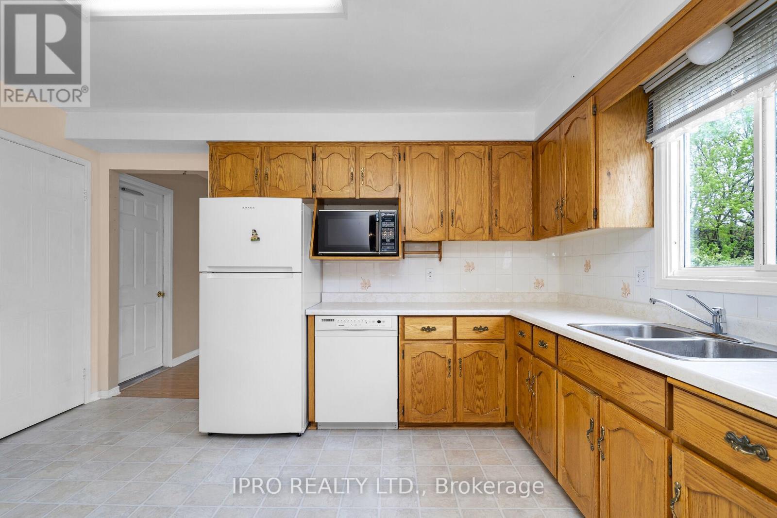 












217 CHRISTIE STREET

,
Guelph/Eramosa (Rockwood),




Ontario
N0B2K0

