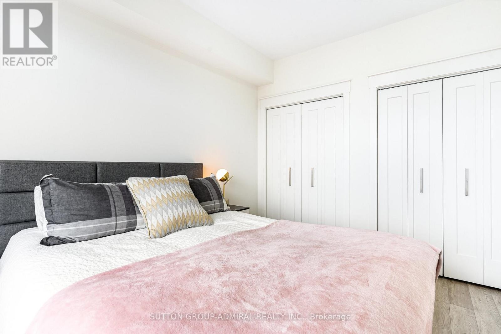 












618 - 212 KING WILLIAM STREET

,
Hamilton (Beasley),




Ontario
L8R0A7

