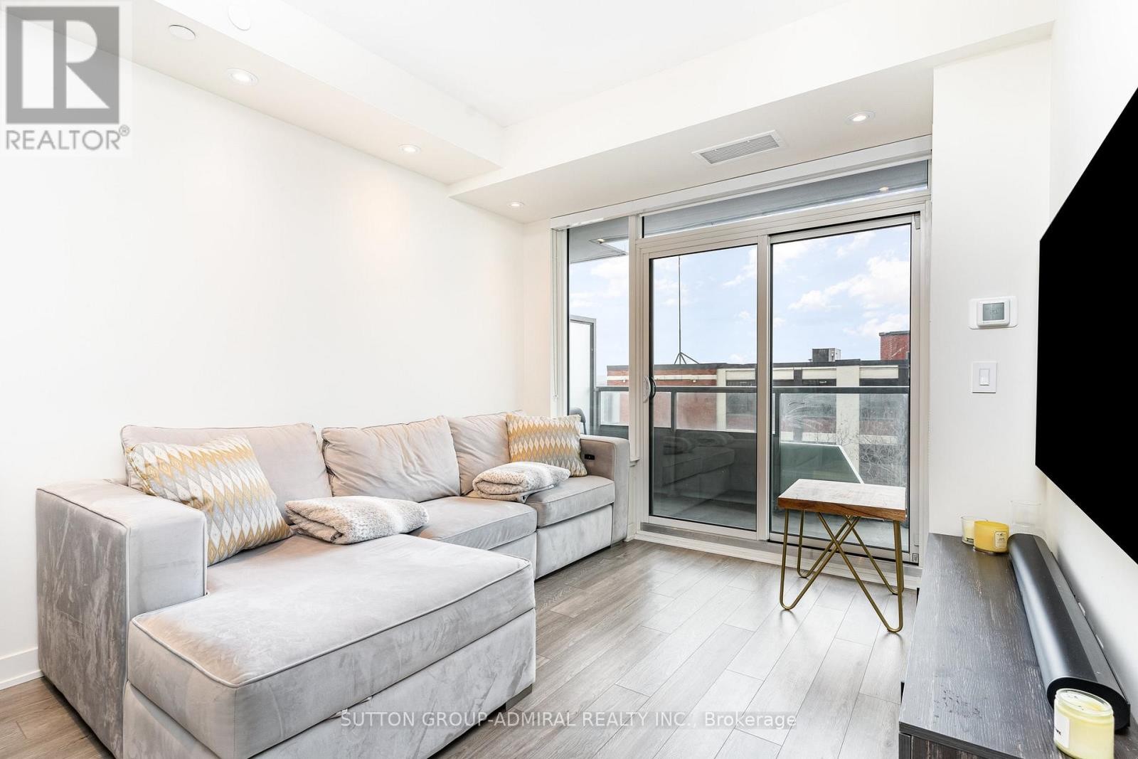 












618 - 212 KING WILLIAM STREET

,
Hamilton (Beasley),




Ontario
L8R0A7

