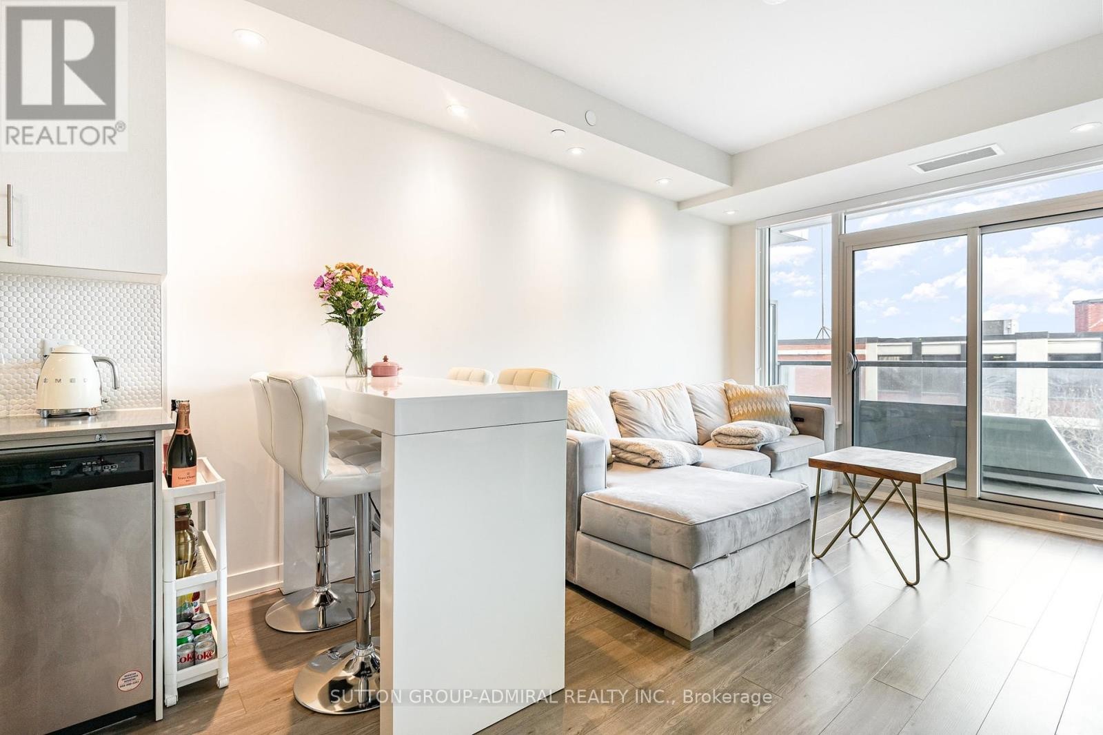 












618 - 212 KING WILLIAM STREET

,
Hamilton (Beasley),




Ontario
L8R0A7

