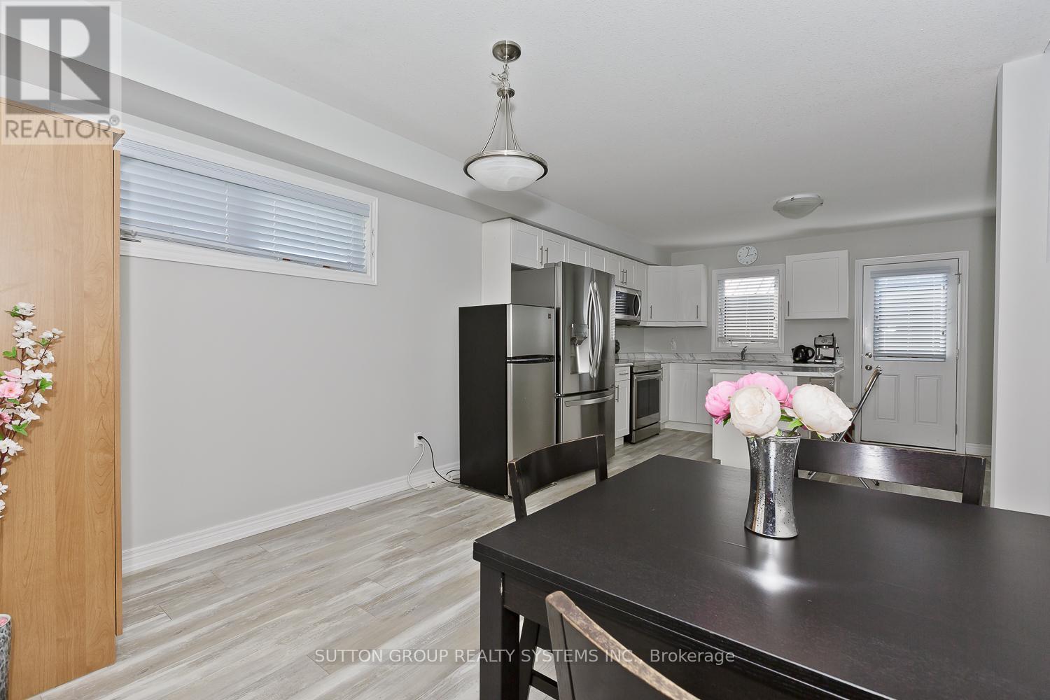 












50 - 7768 ASCOT CIRCLE

,
Niagara Falls (Ascot),




Ontario
L2H3P9

