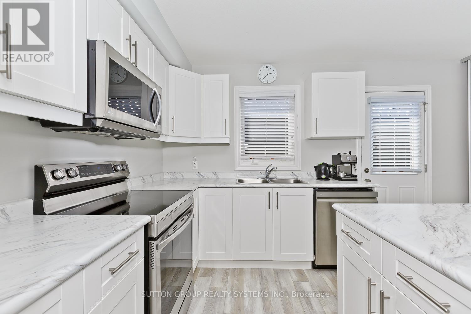 












50 - 7768 ASCOT CIRCLE

,
Niagara Falls (Ascot),




Ontario
L2H3P9

