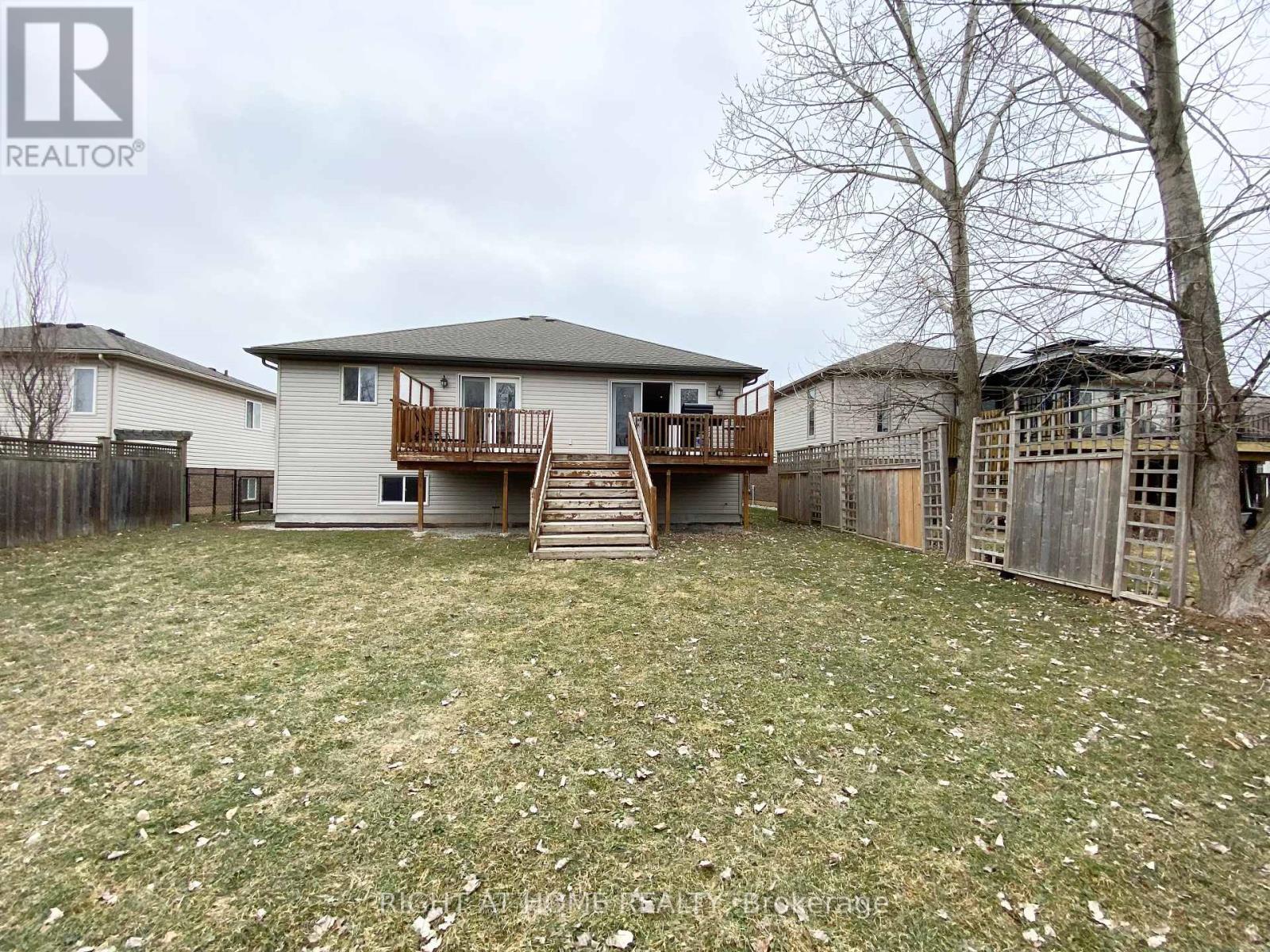 












3640 WEINBRENNER ROAD

,
Niagara Falls (Chippawa),




Ontario
L2G7Y4

