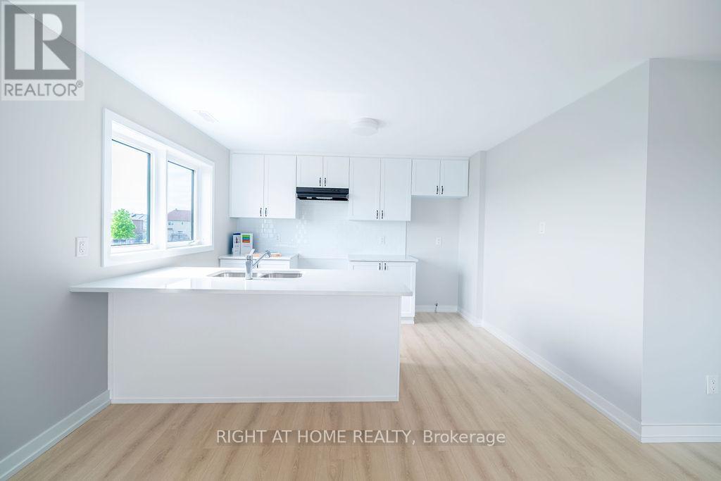 












119 DAVID LEWIS PRIVATE

,
Ottawa,




Ontario
K4A1C4


